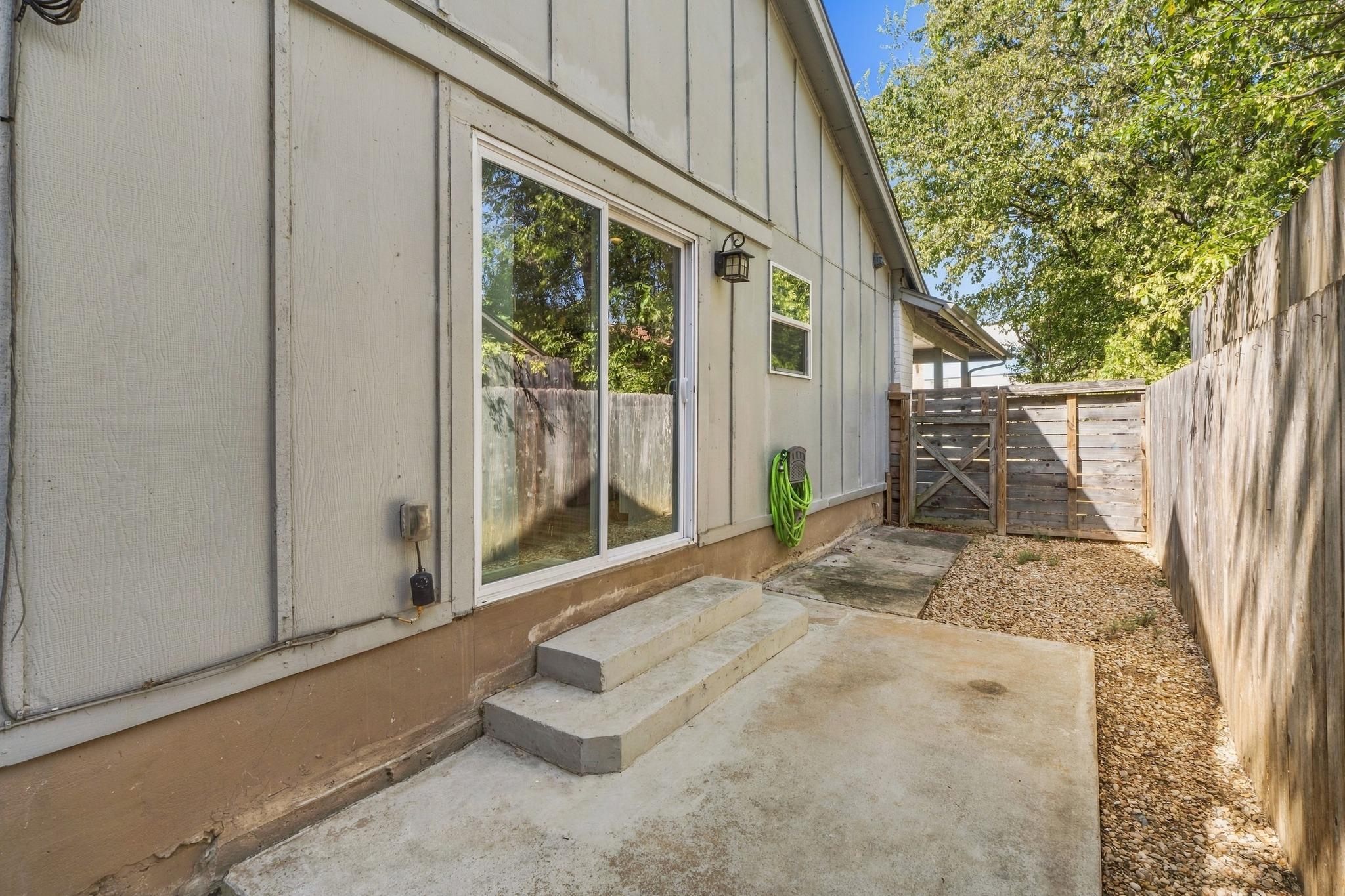 6711 West Gate Blvd #a Property Photo 7