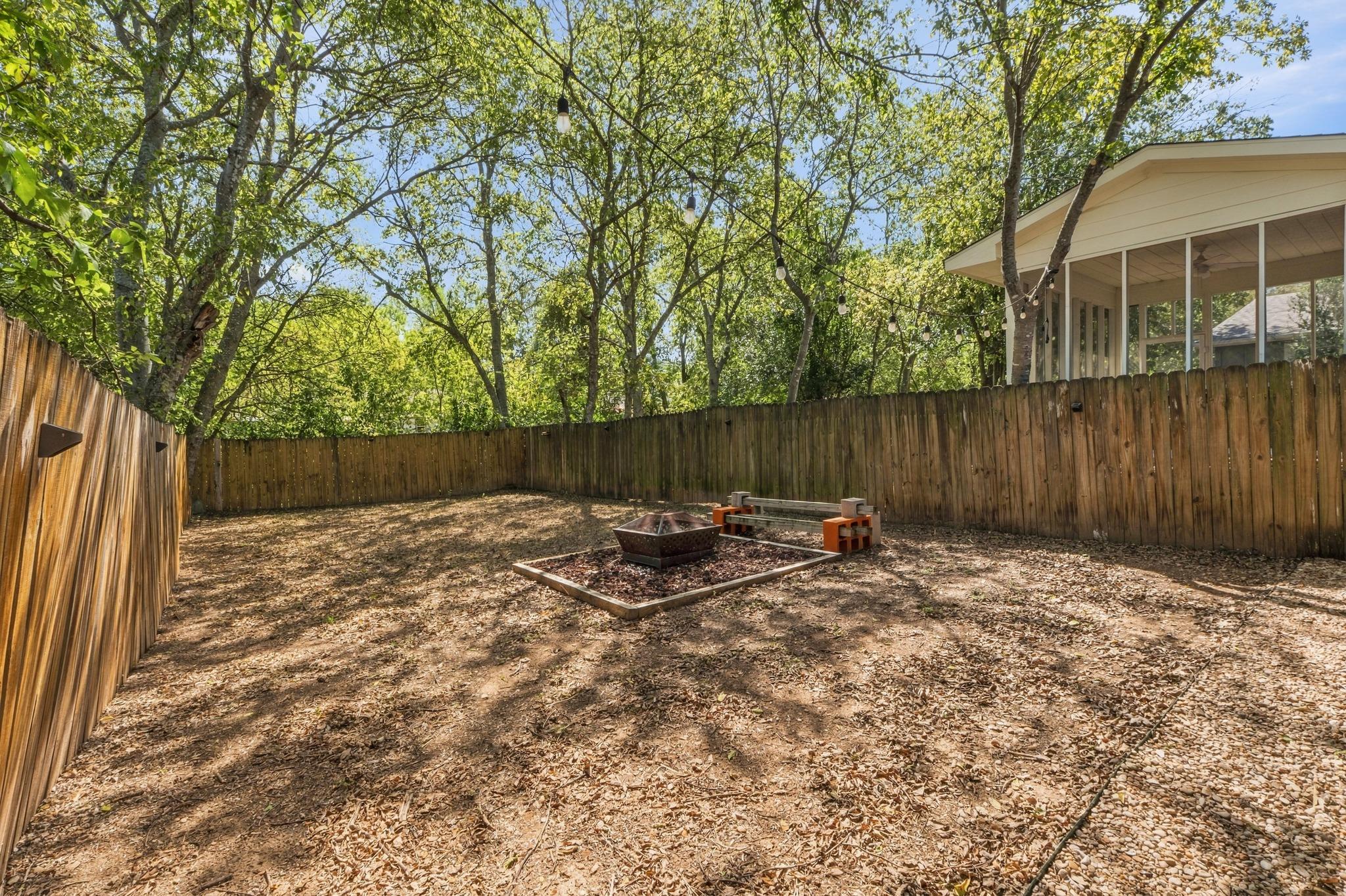 6711 West Gate Blvd #a Property Photo 8
