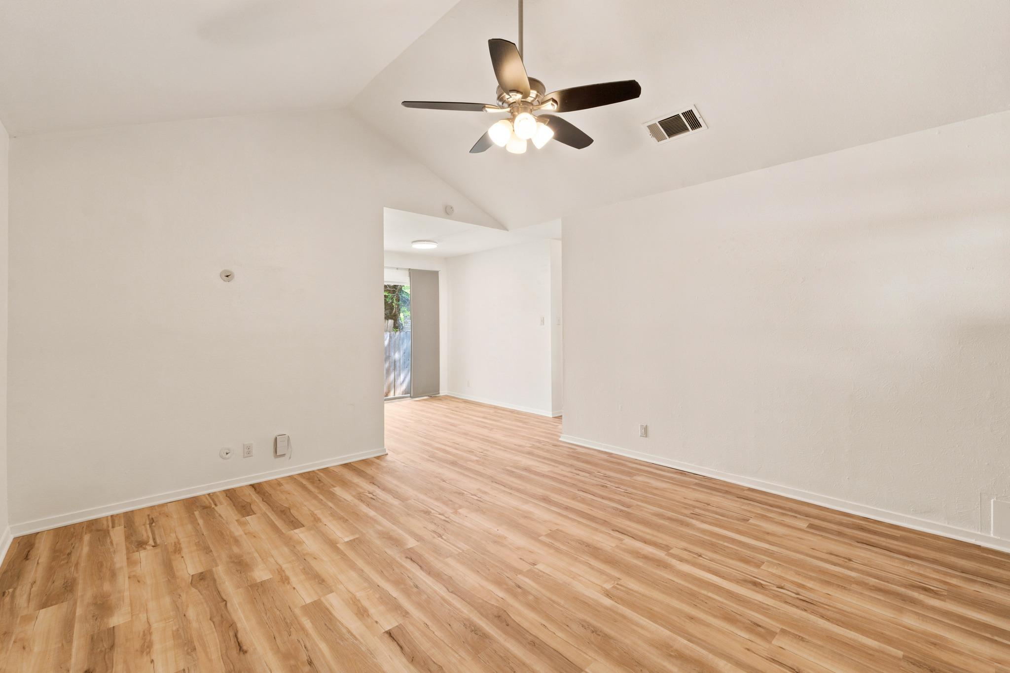 6711 West Gate Blvd #a Property Photo 13