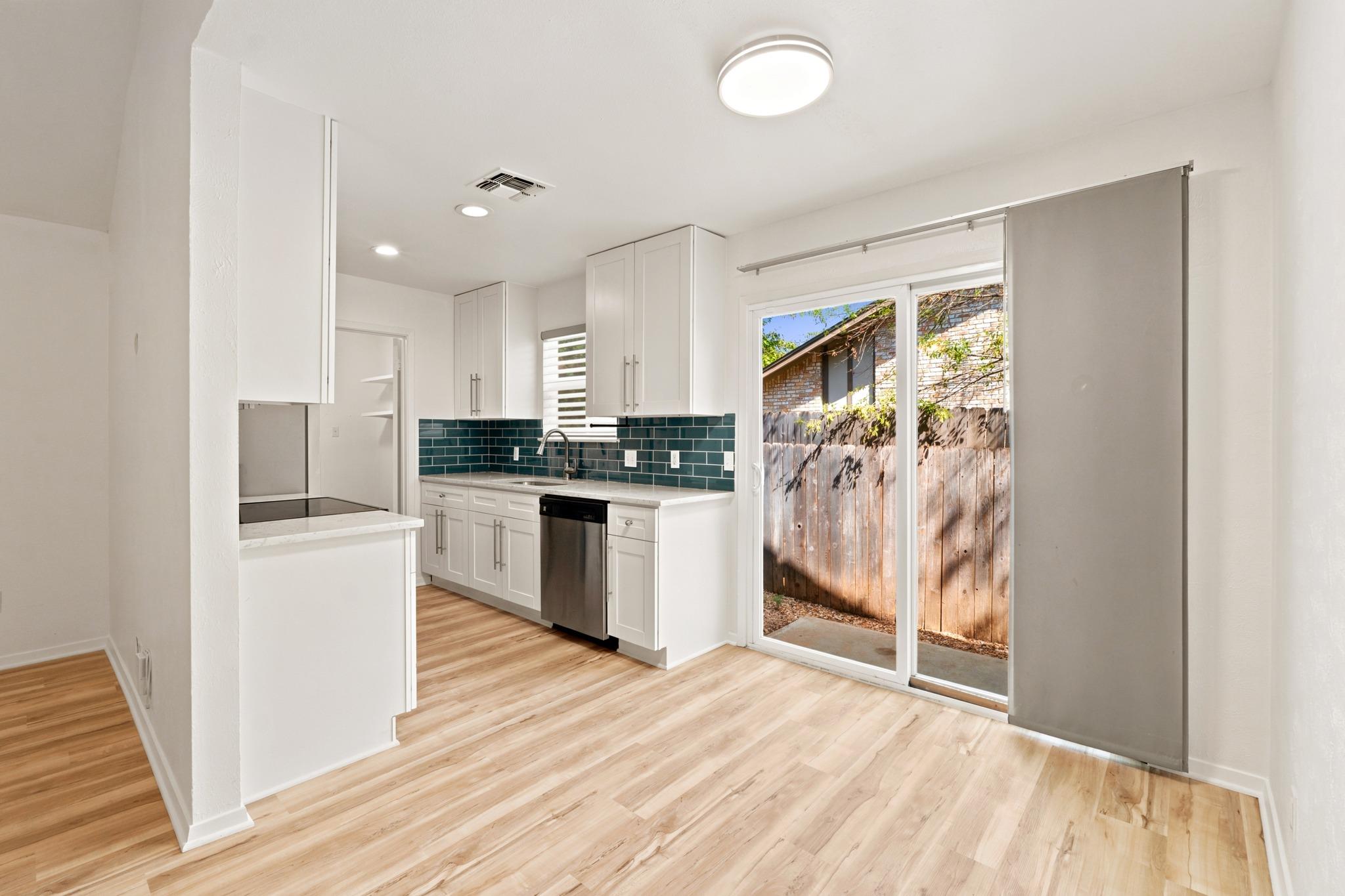 6711 West Gate Blvd #a Property Photo 16