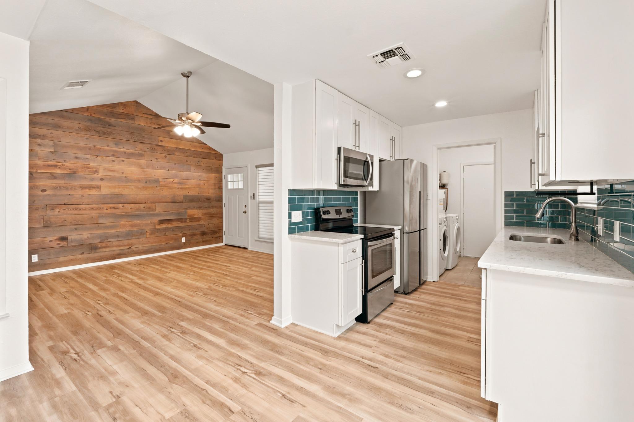 6711 West Gate Blvd #a Property Photo 18