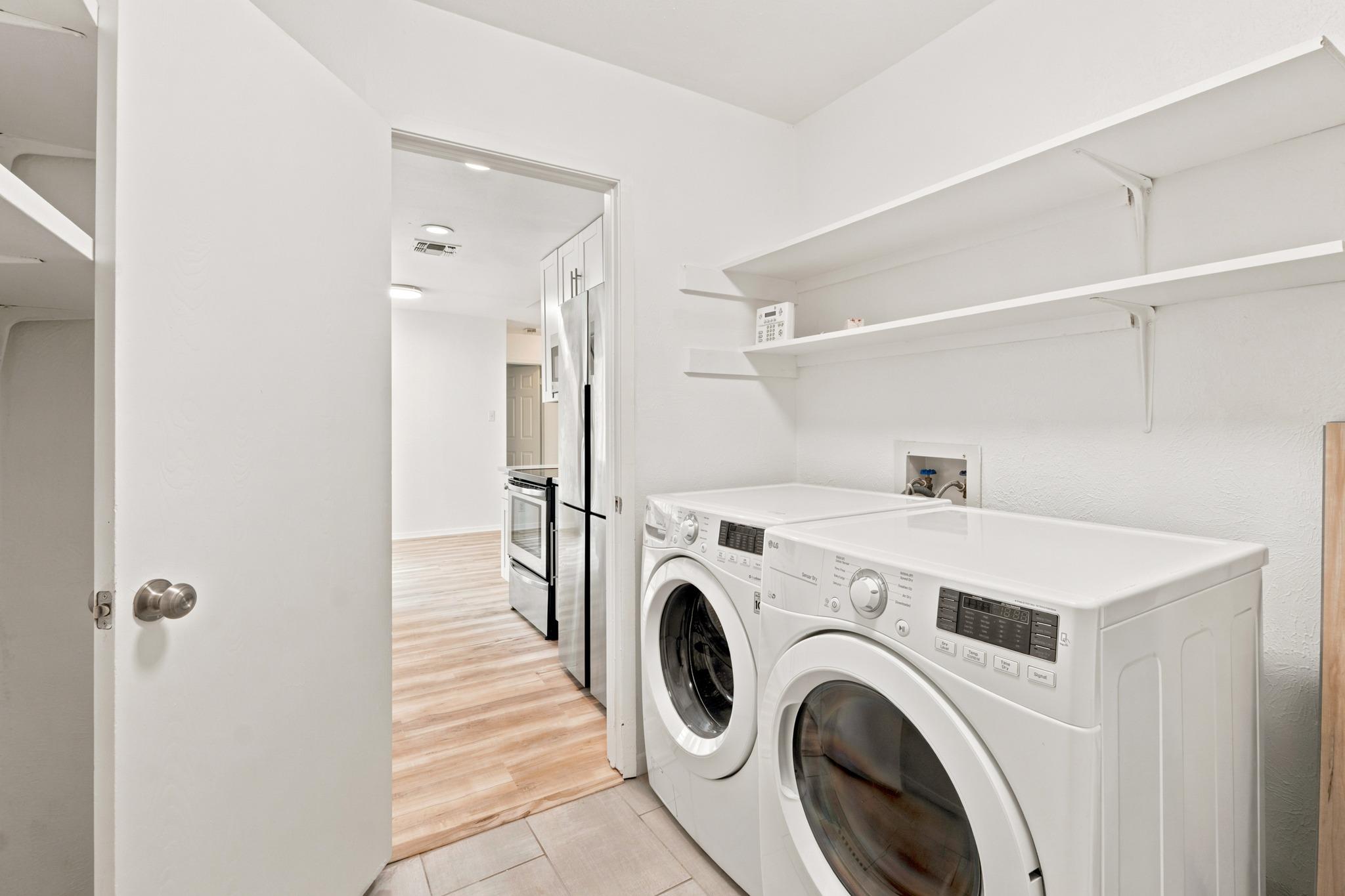 6711 West Gate Blvd #a Property Photo 28