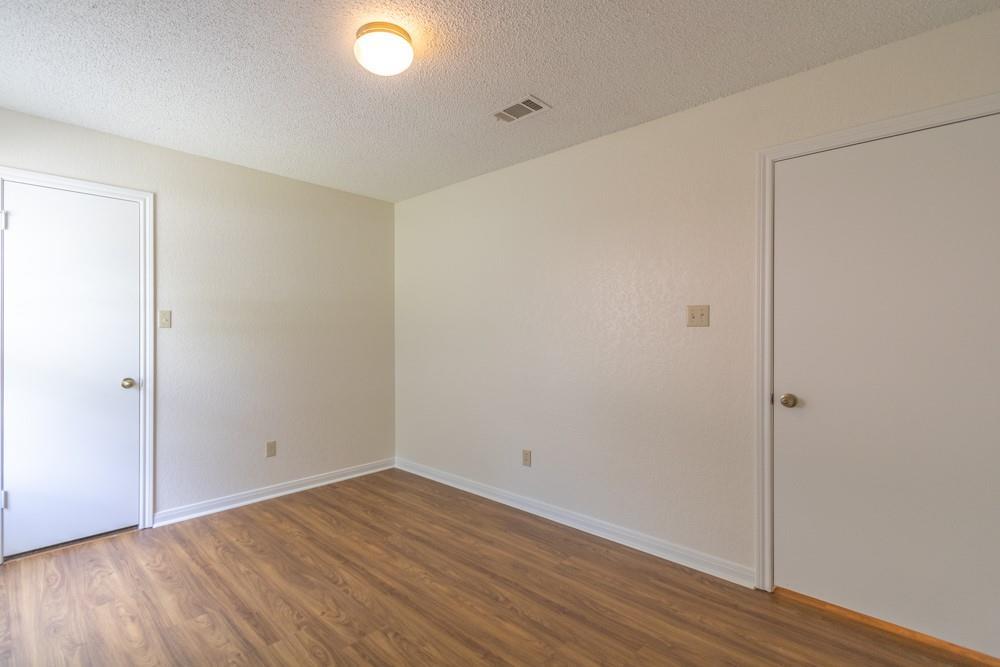 2411 Raintree Path Property Photo 19