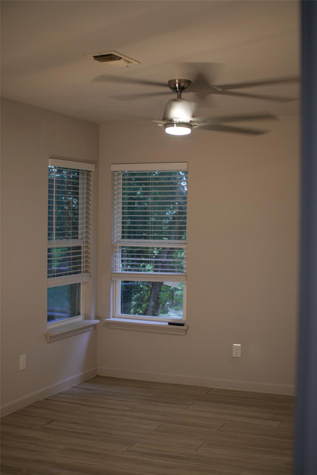 1413 Broadmoor Dr Property Photo 10