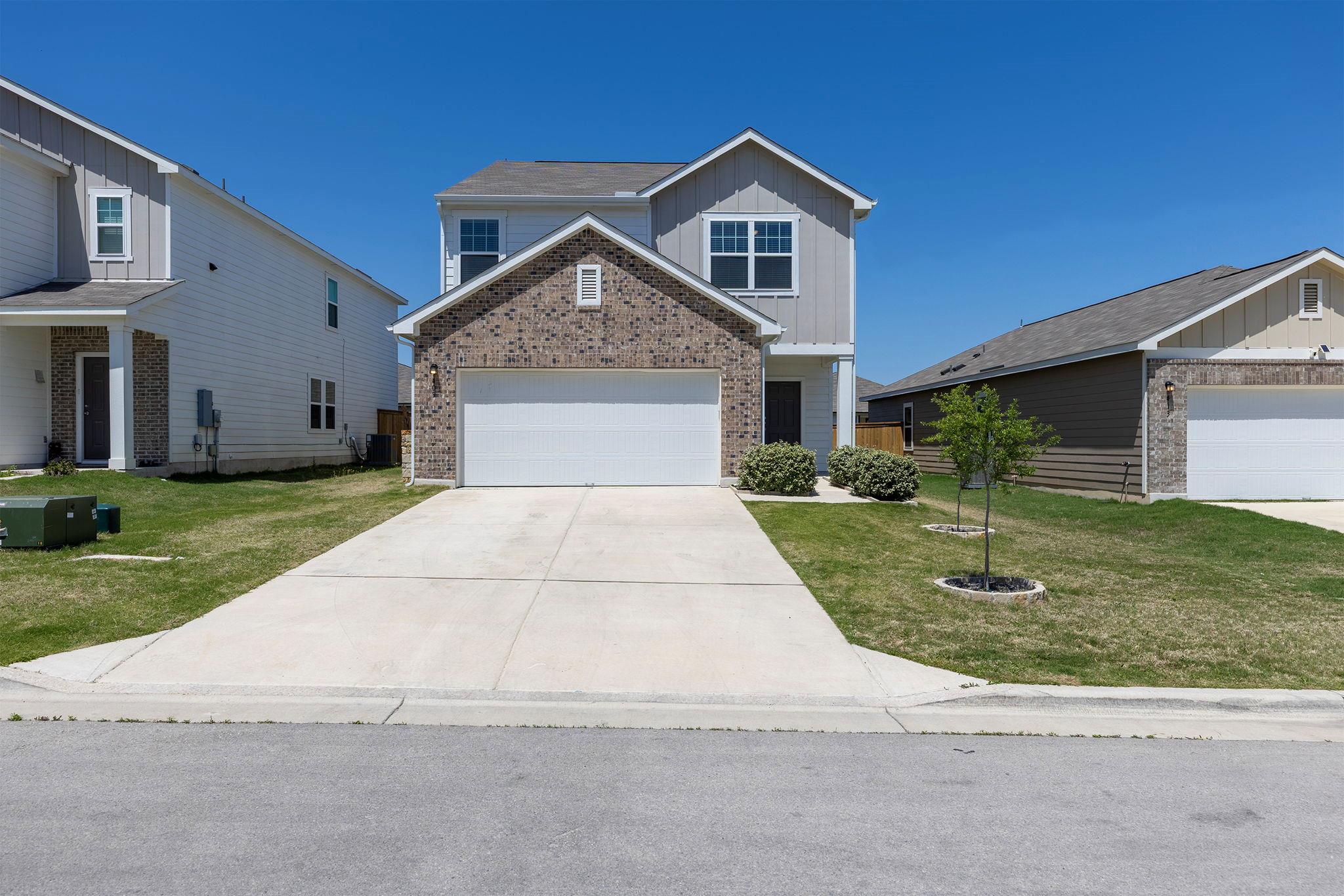 409 Line Of Fire Way Property Photo 1