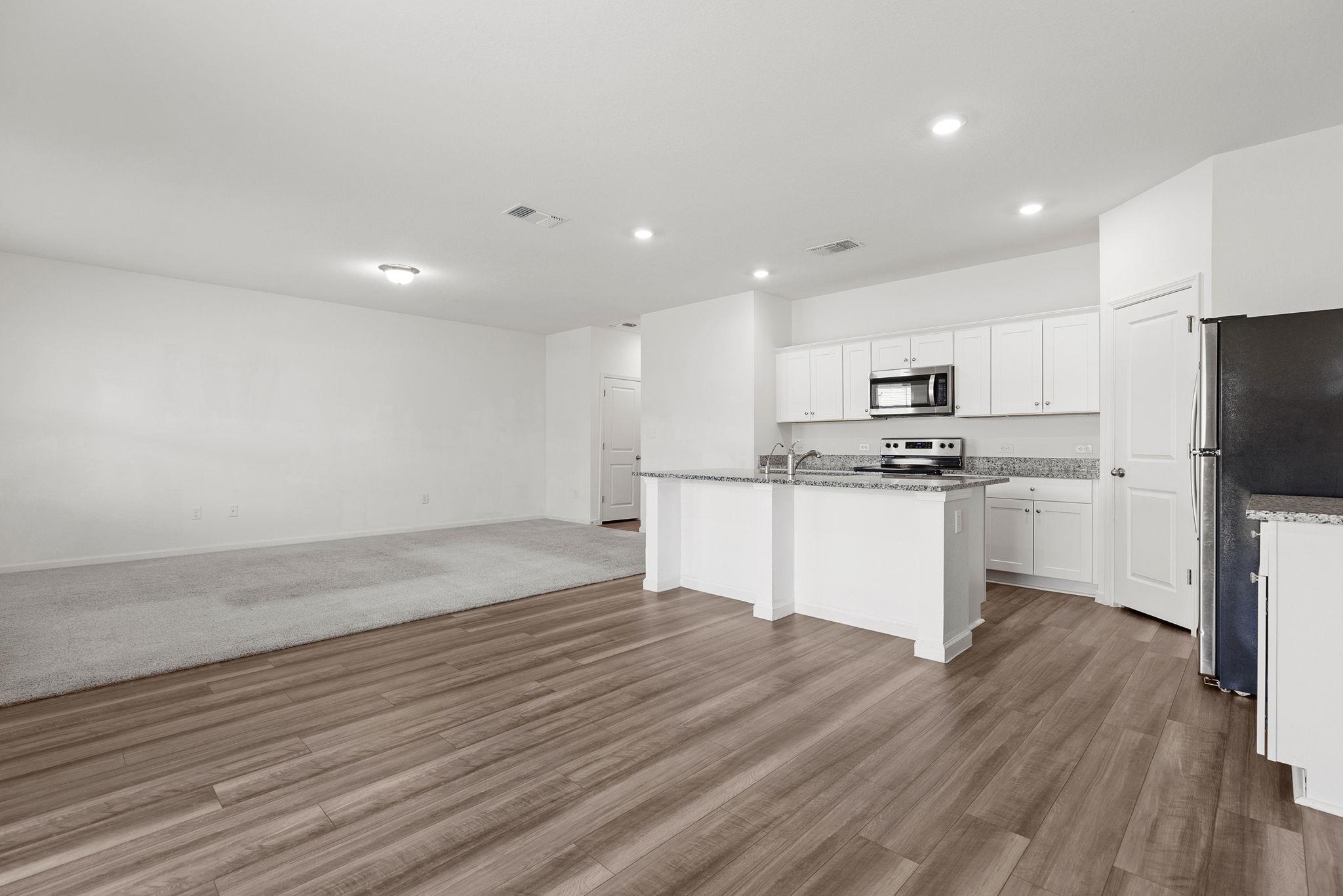 409 Line Of Fire Way Property Photo 10