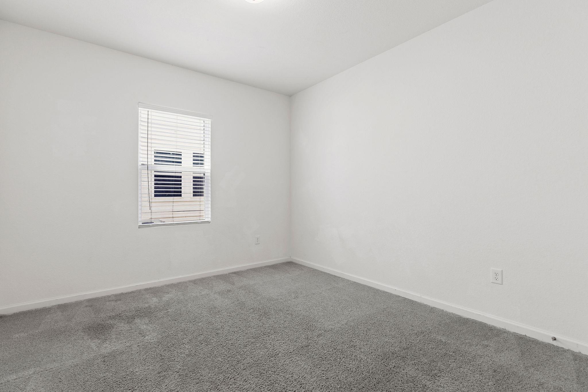 409 Line Of Fire Way Property Photo 13