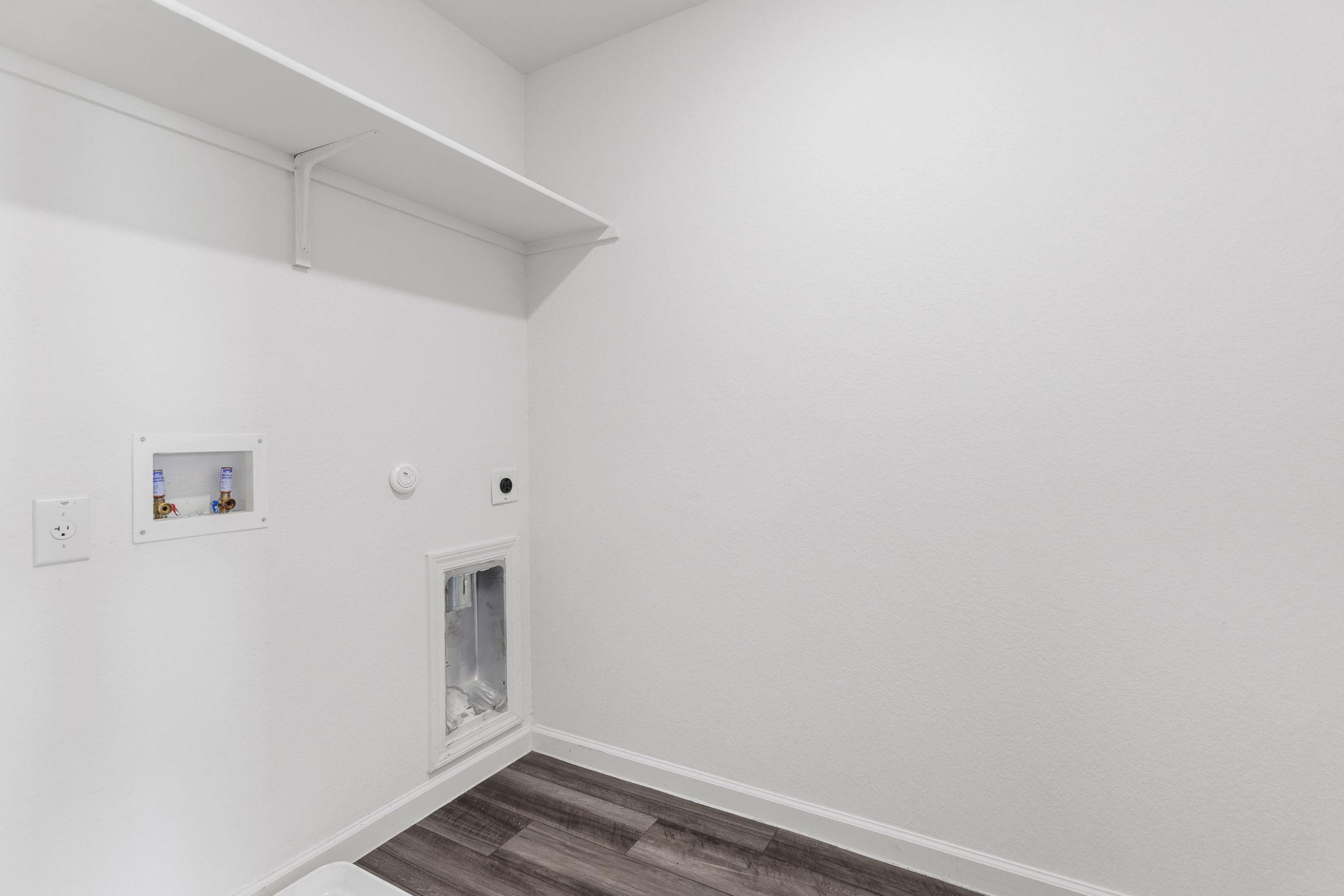 409 Line Of Fire Way Property Photo 21