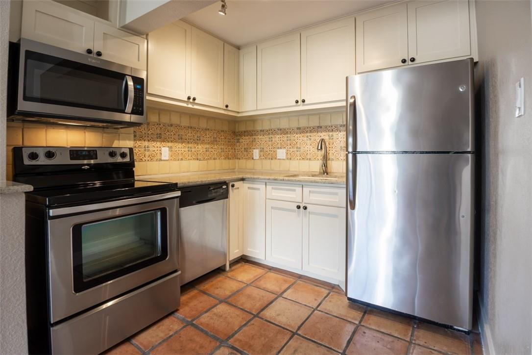 1306 Norwalk Ln #302 Property Photo 6