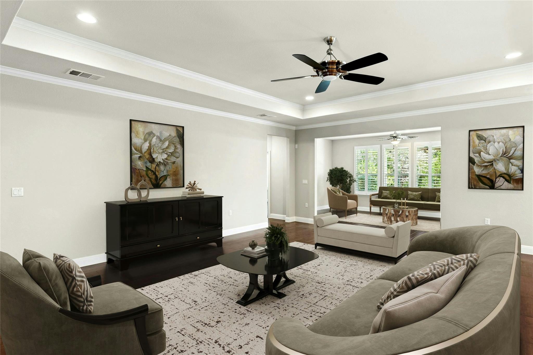 811 Holiday Creek Ln Property Photo 4