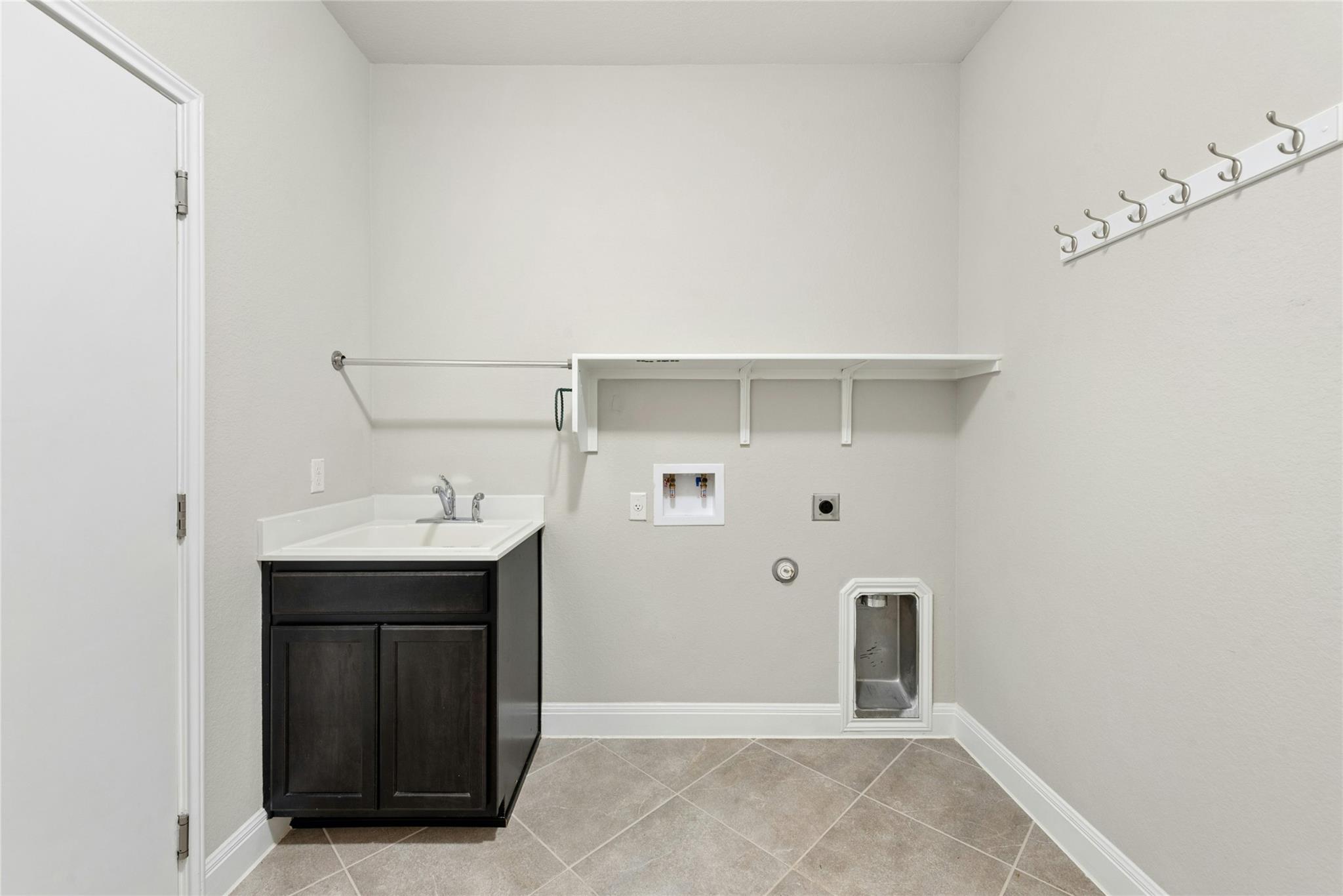 811 Holiday Creek Ln Property Photo 25
