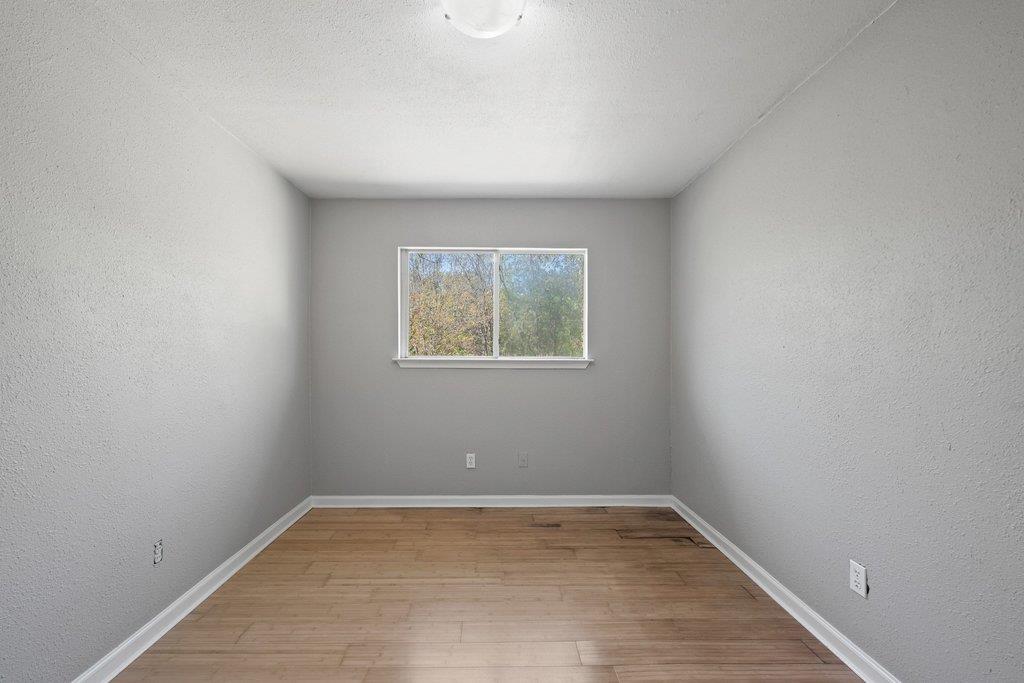 1304 Lily Ter Property Photo 20