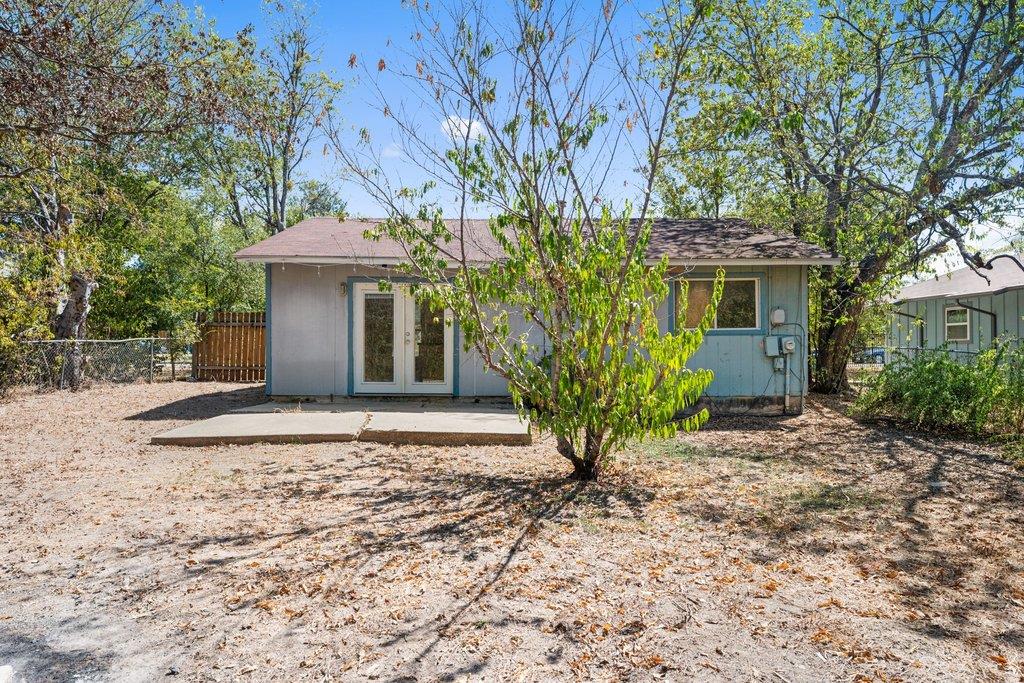 1304 Lily Ter Property Photo 24