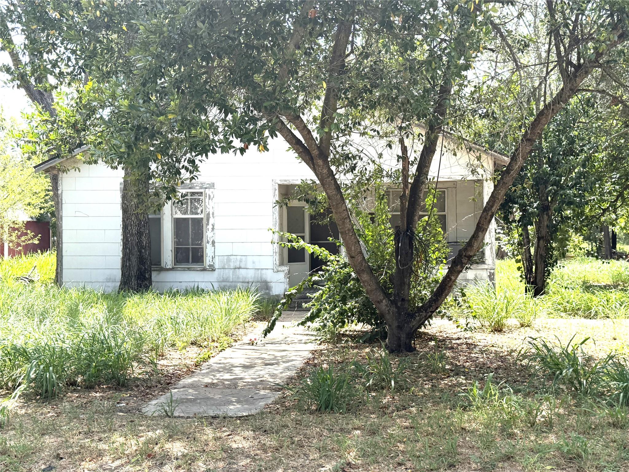 119 Pine St Property Photo 1