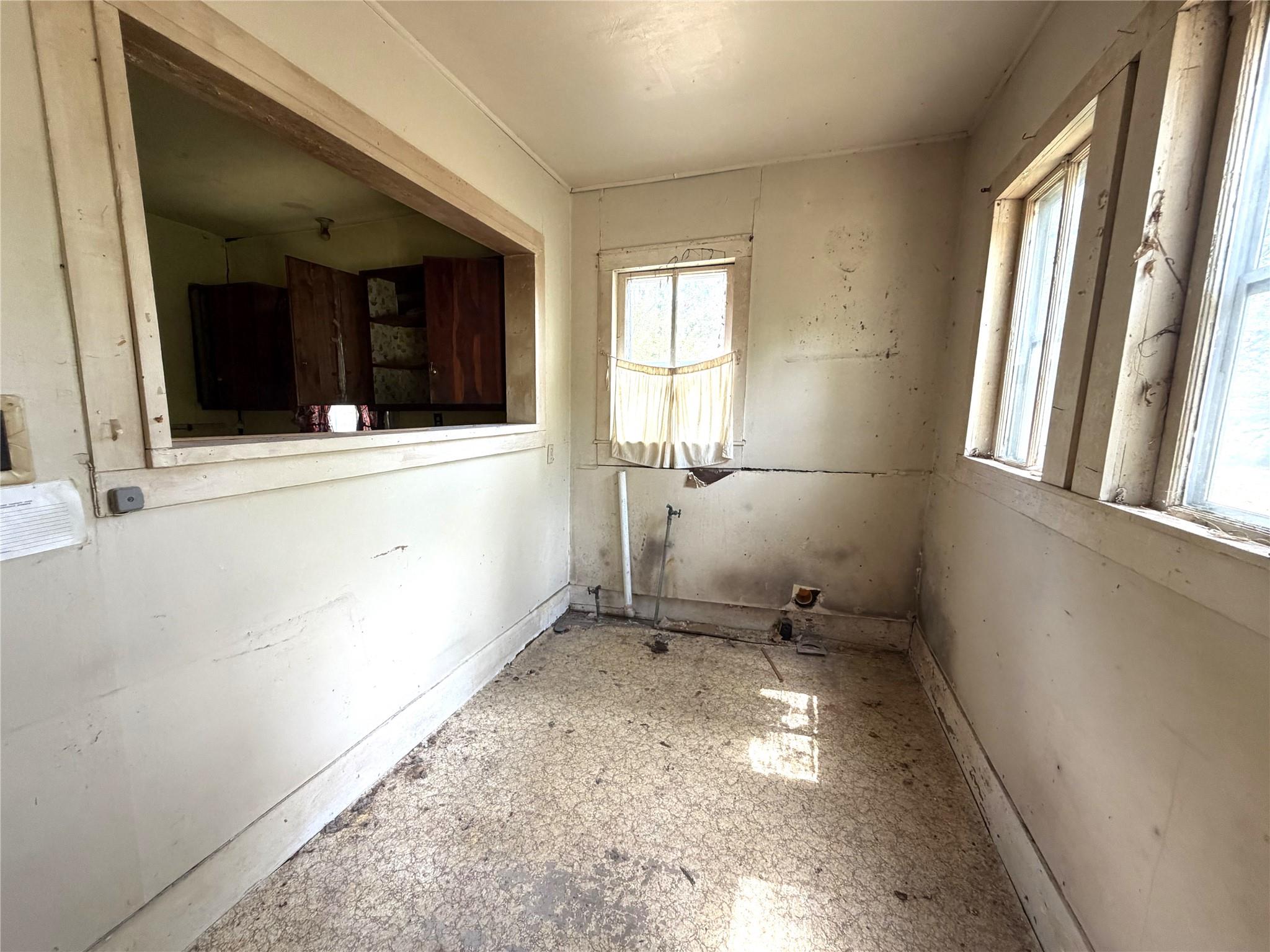 119 Pine St Property Photo 8