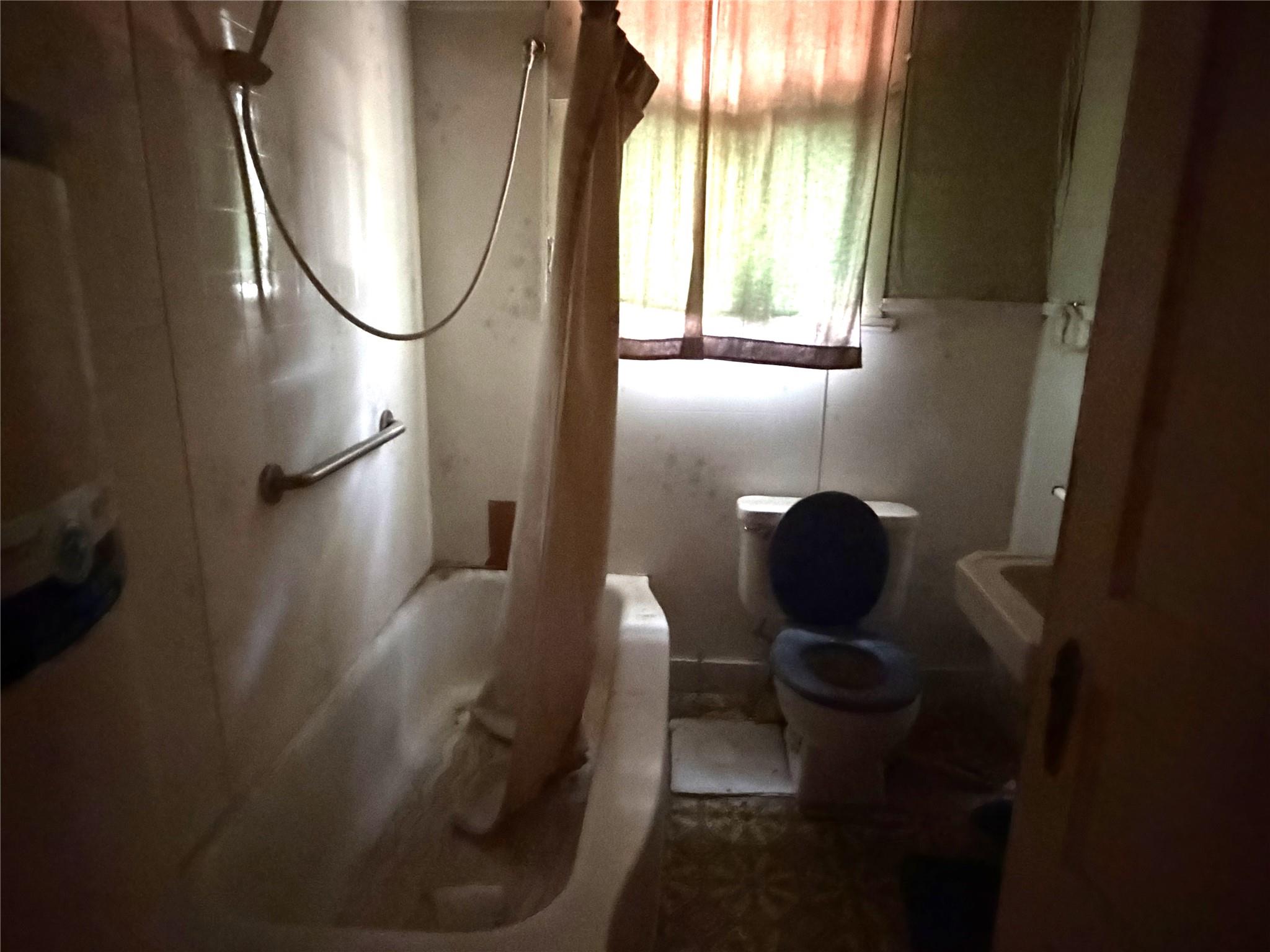 119 Pine St Property Photo 10