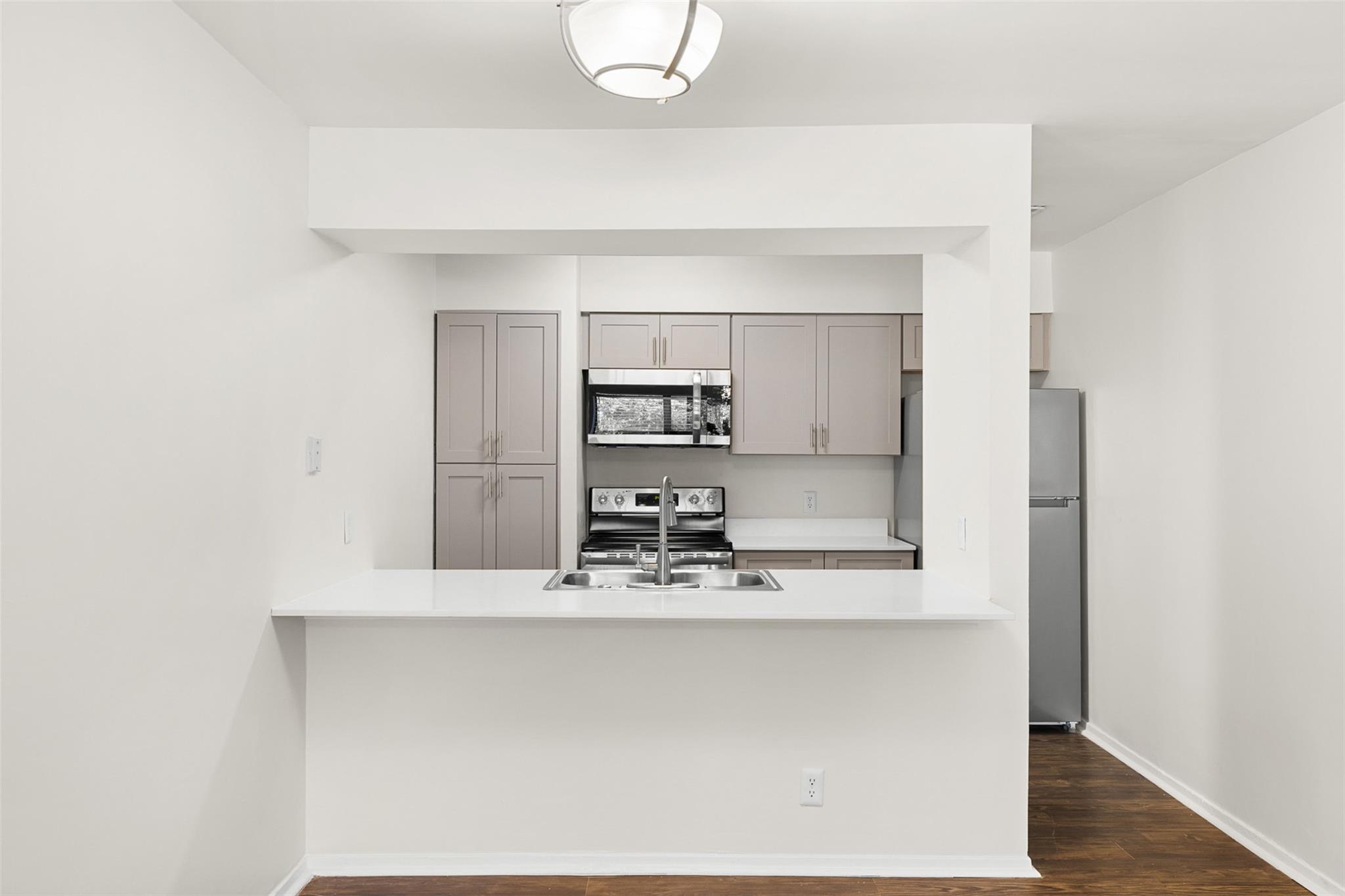 1500 Northwest Blvd #413 Property Photo 1