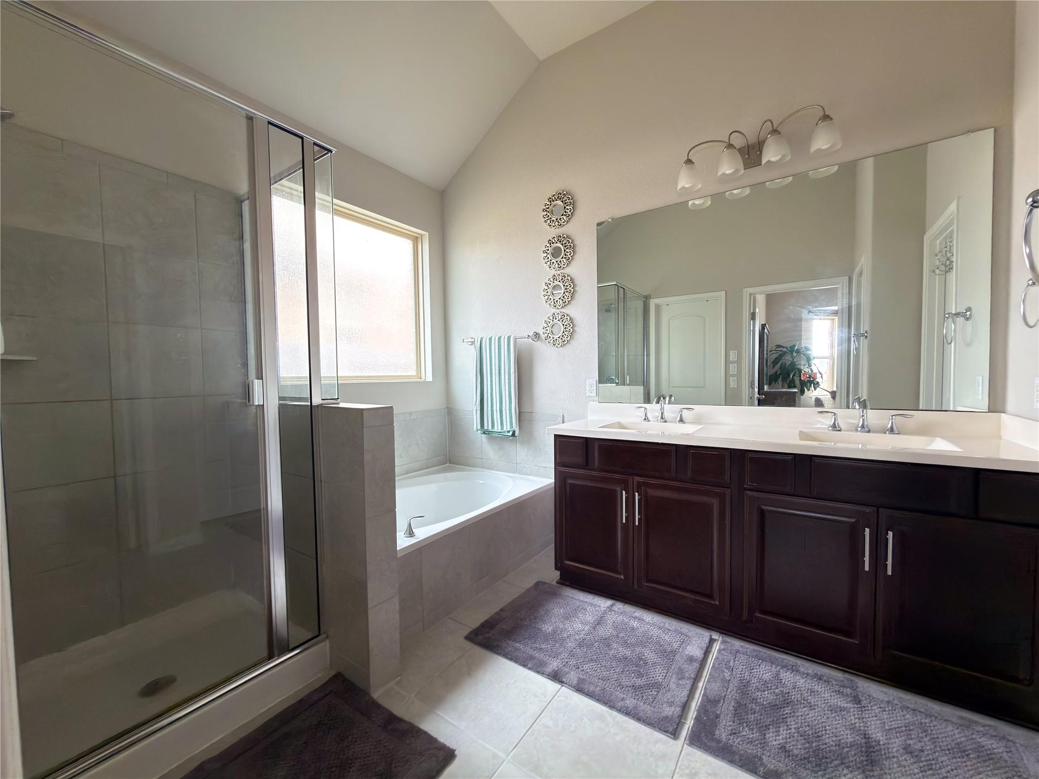 2743 Enza Ct Property Photo 18