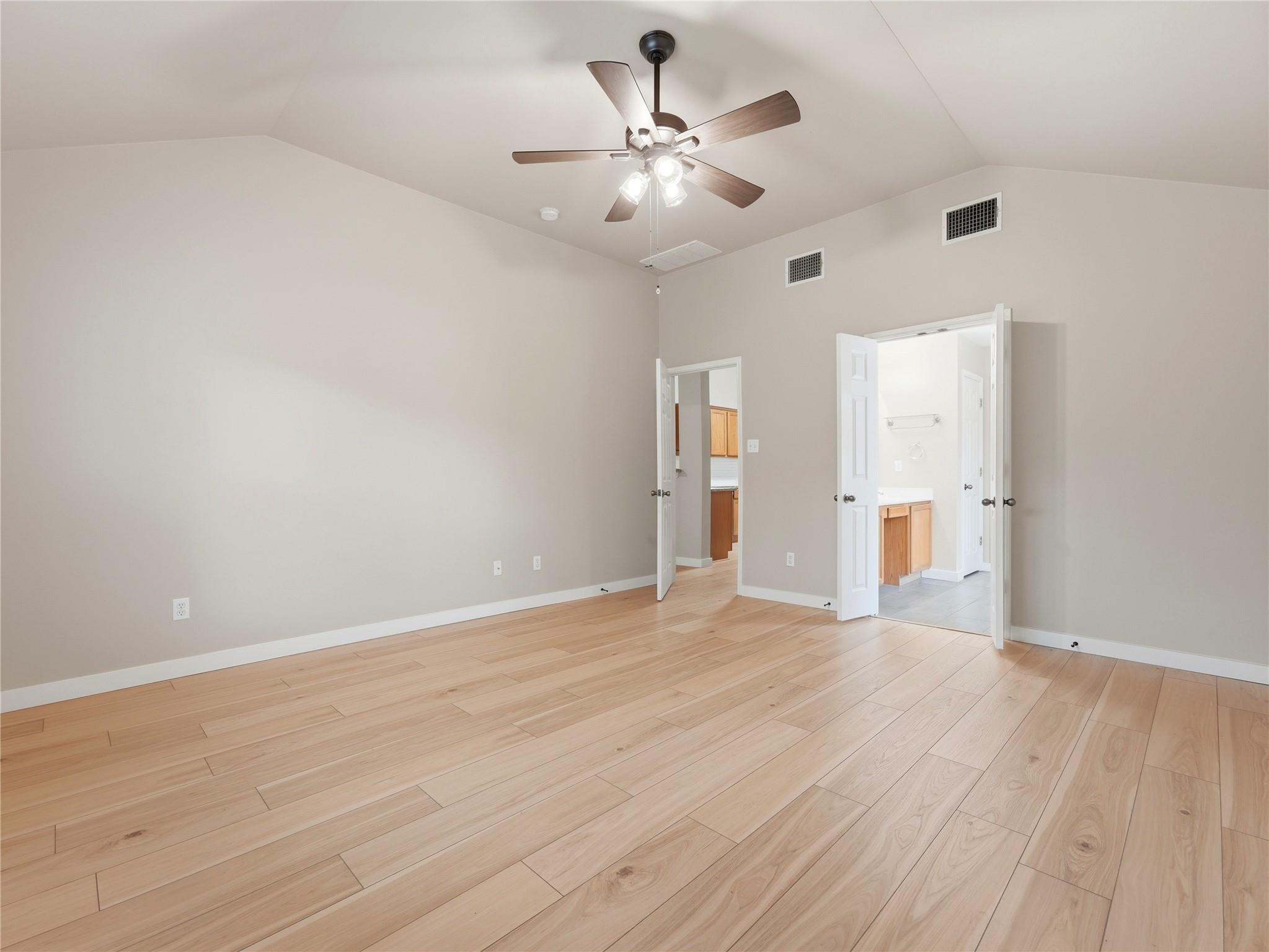 1004 Downridge Dr Property Photo 25