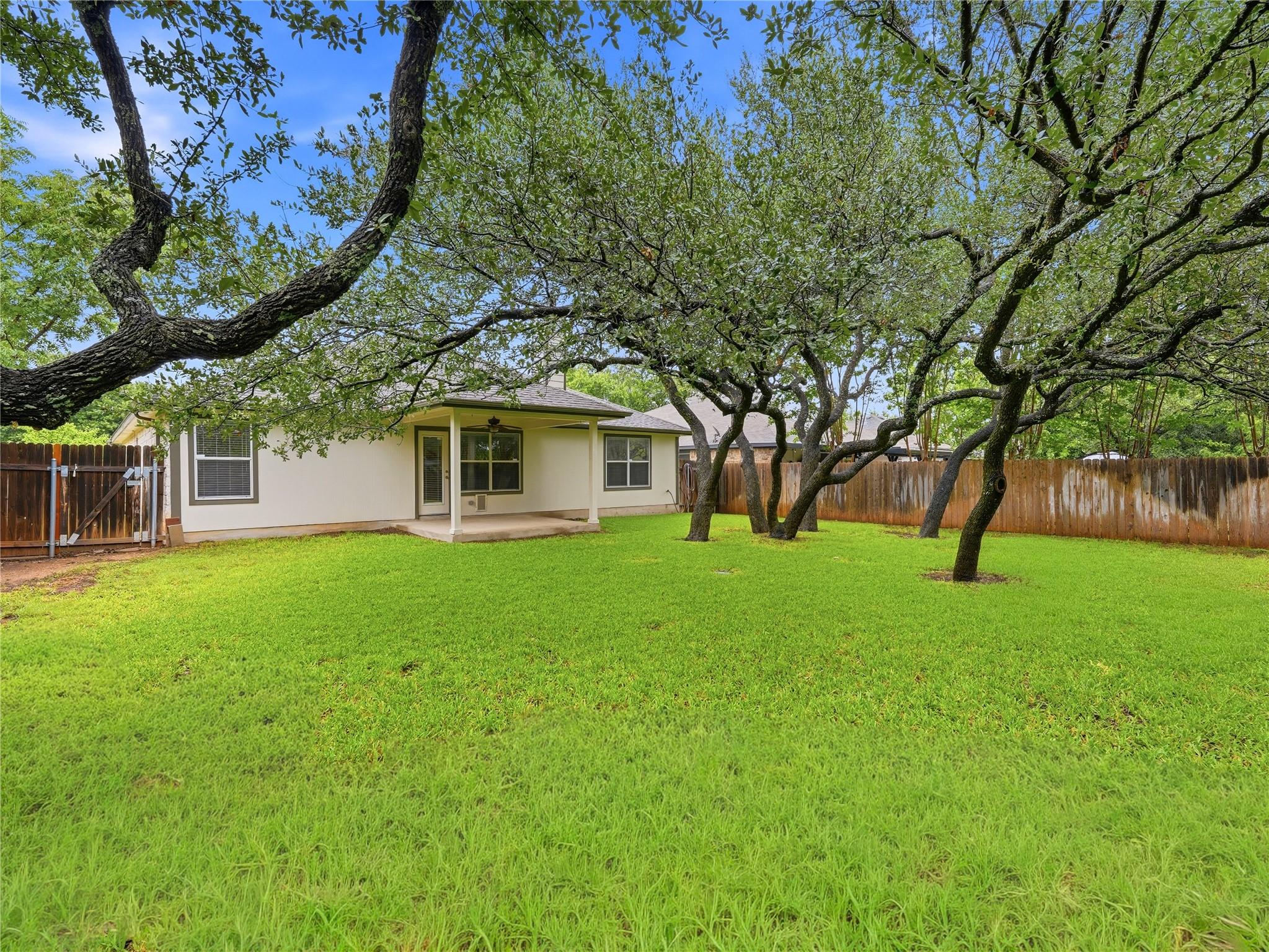 1004 Downridge Dr Property Photo 34