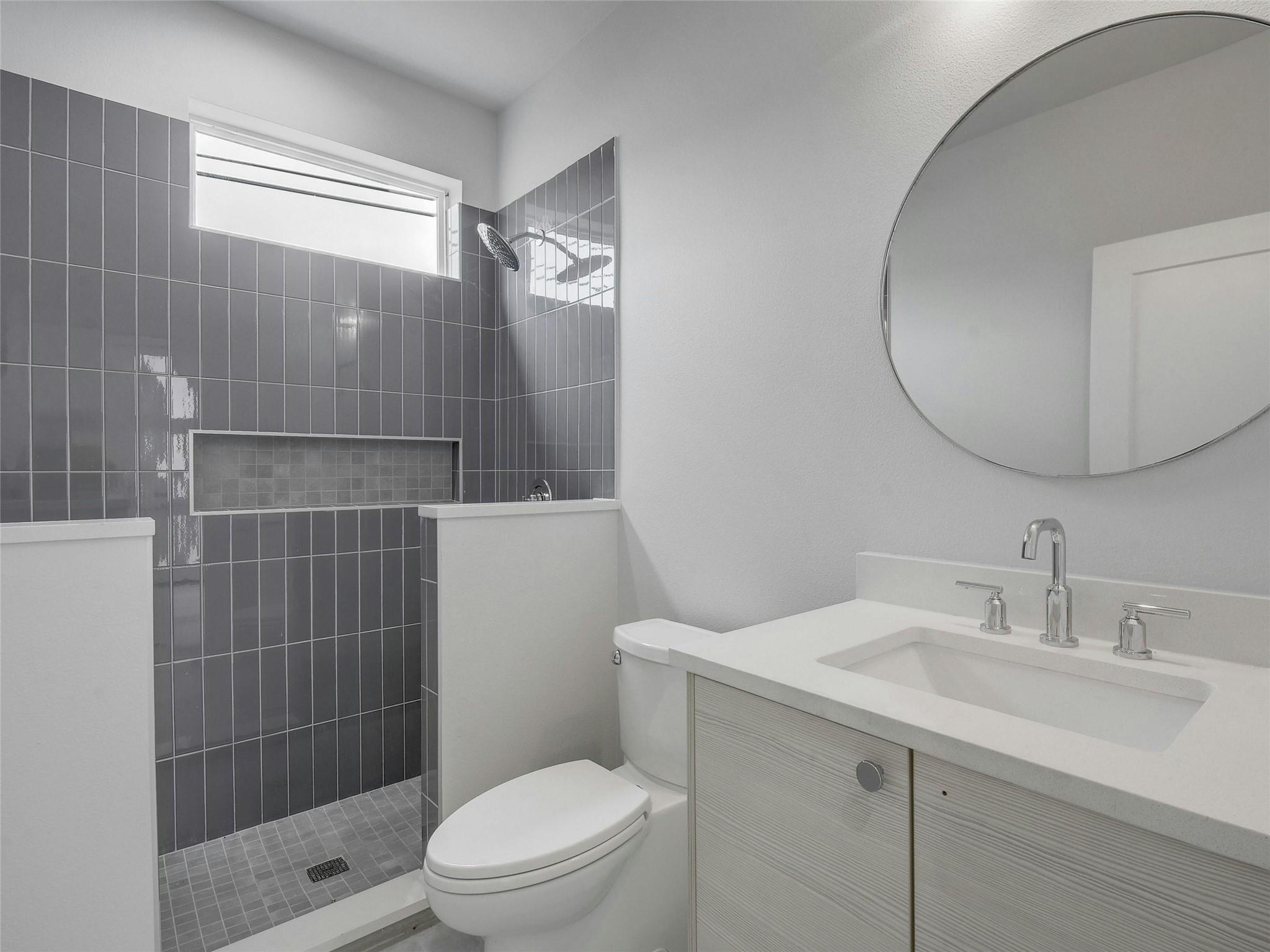 313 Blackson Ave #b Property Photo 7