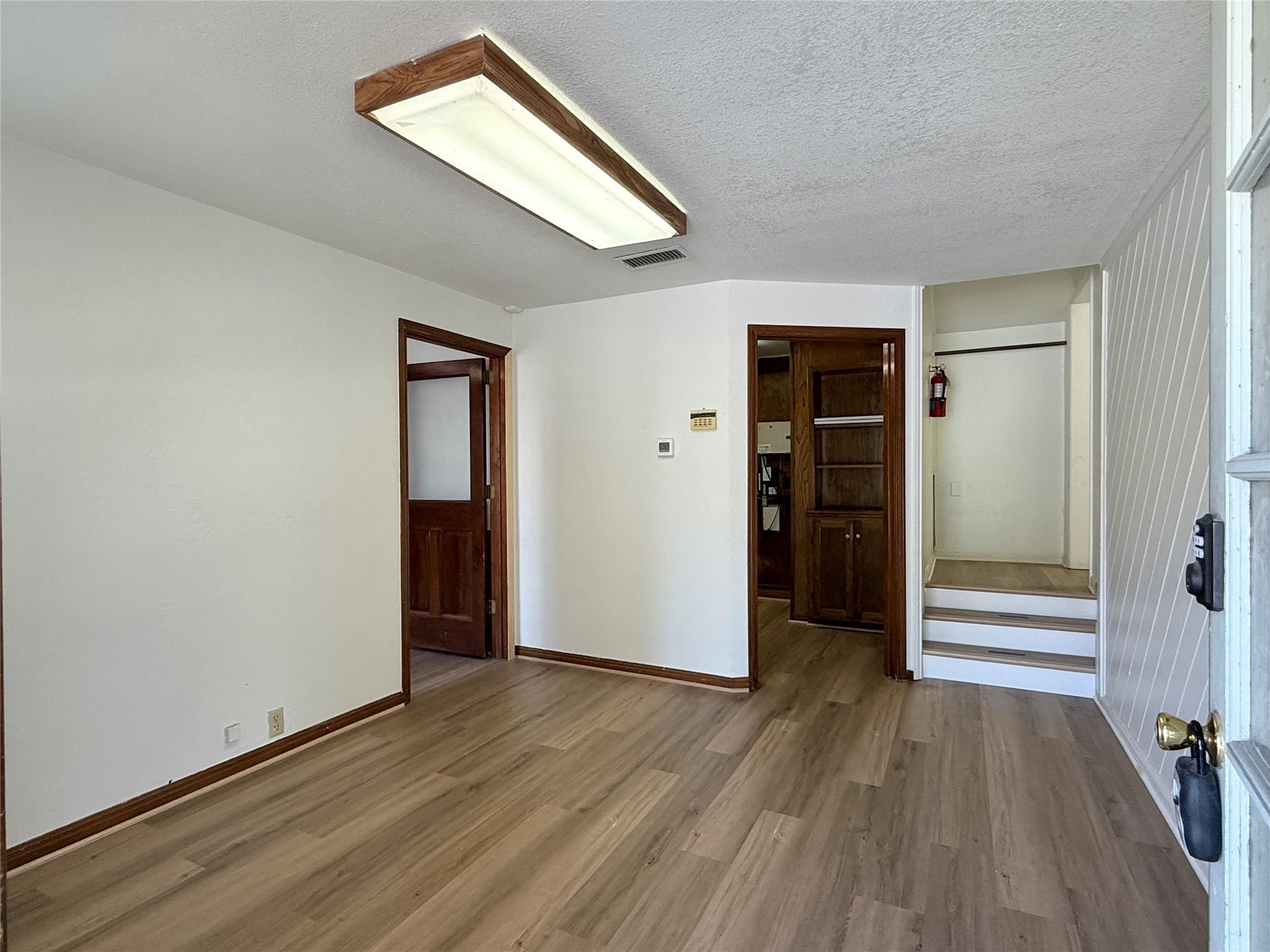 202 S Austin Ave #101 Property Photo 5
