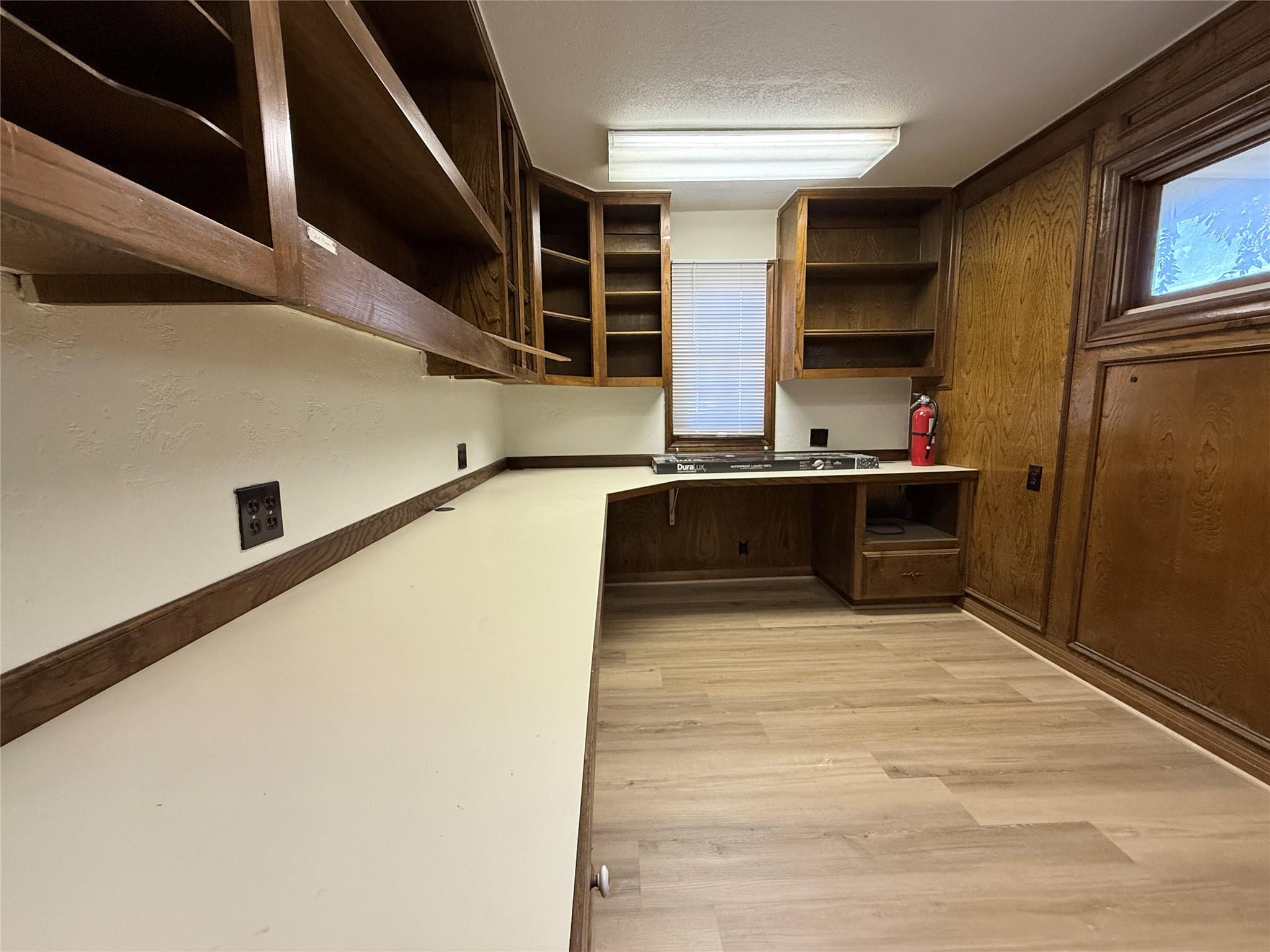 202 S Austin Ave #101 Property Photo 14