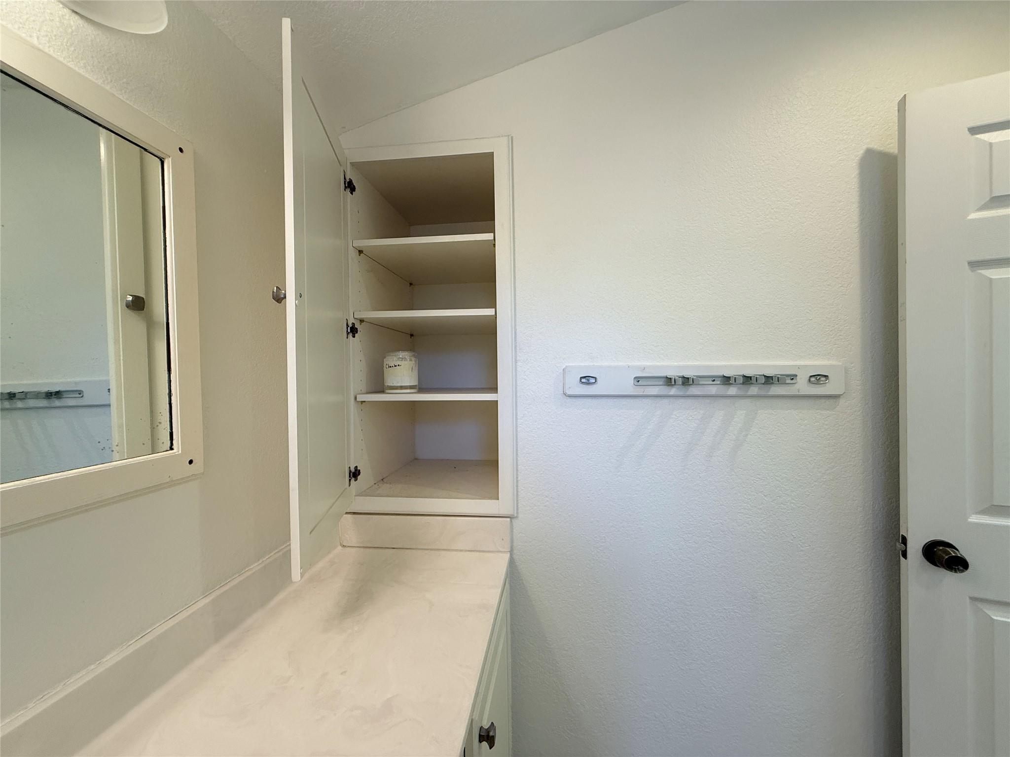 202 S Austin Ave #101 Property Photo 19
