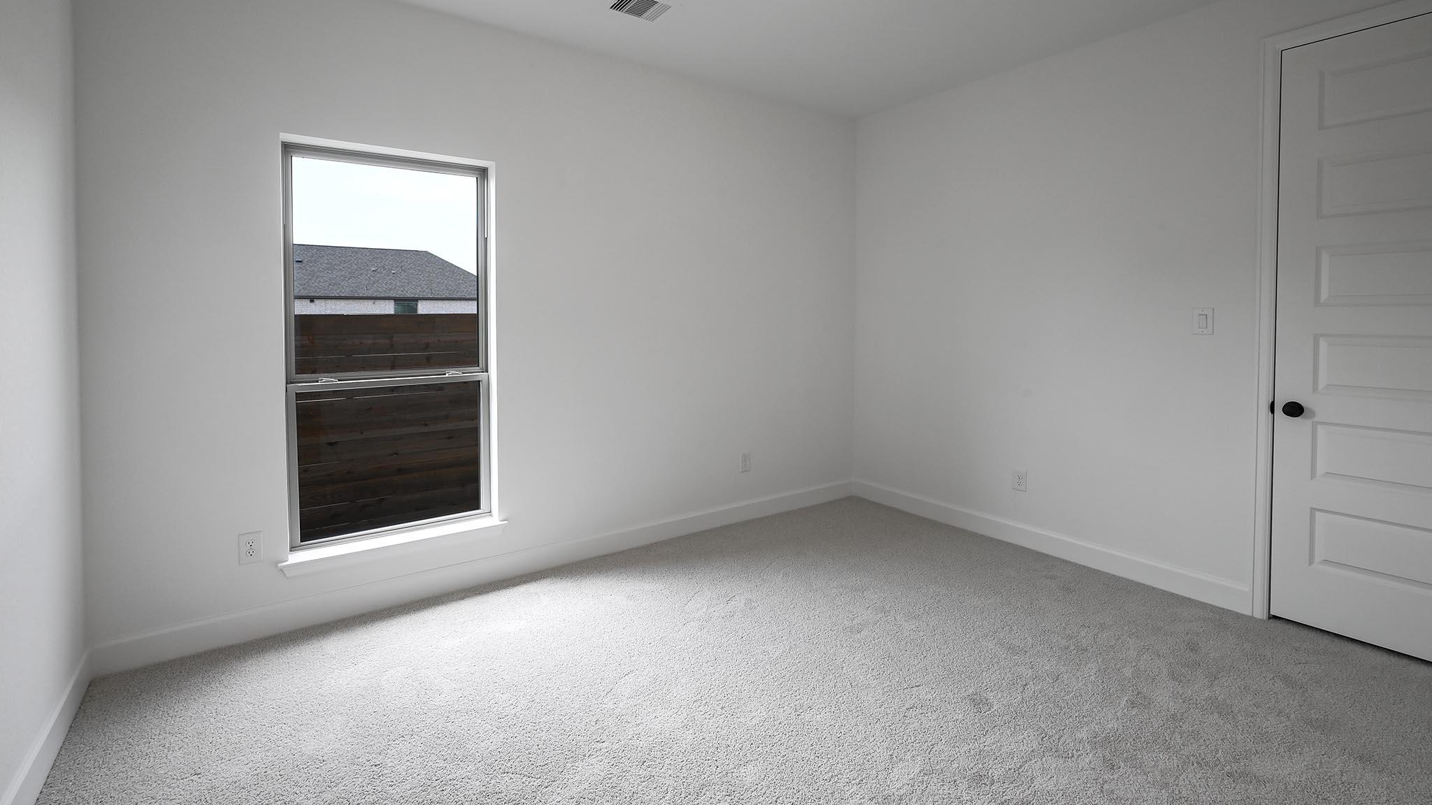 307 Watersong Bnd Property Photo 13