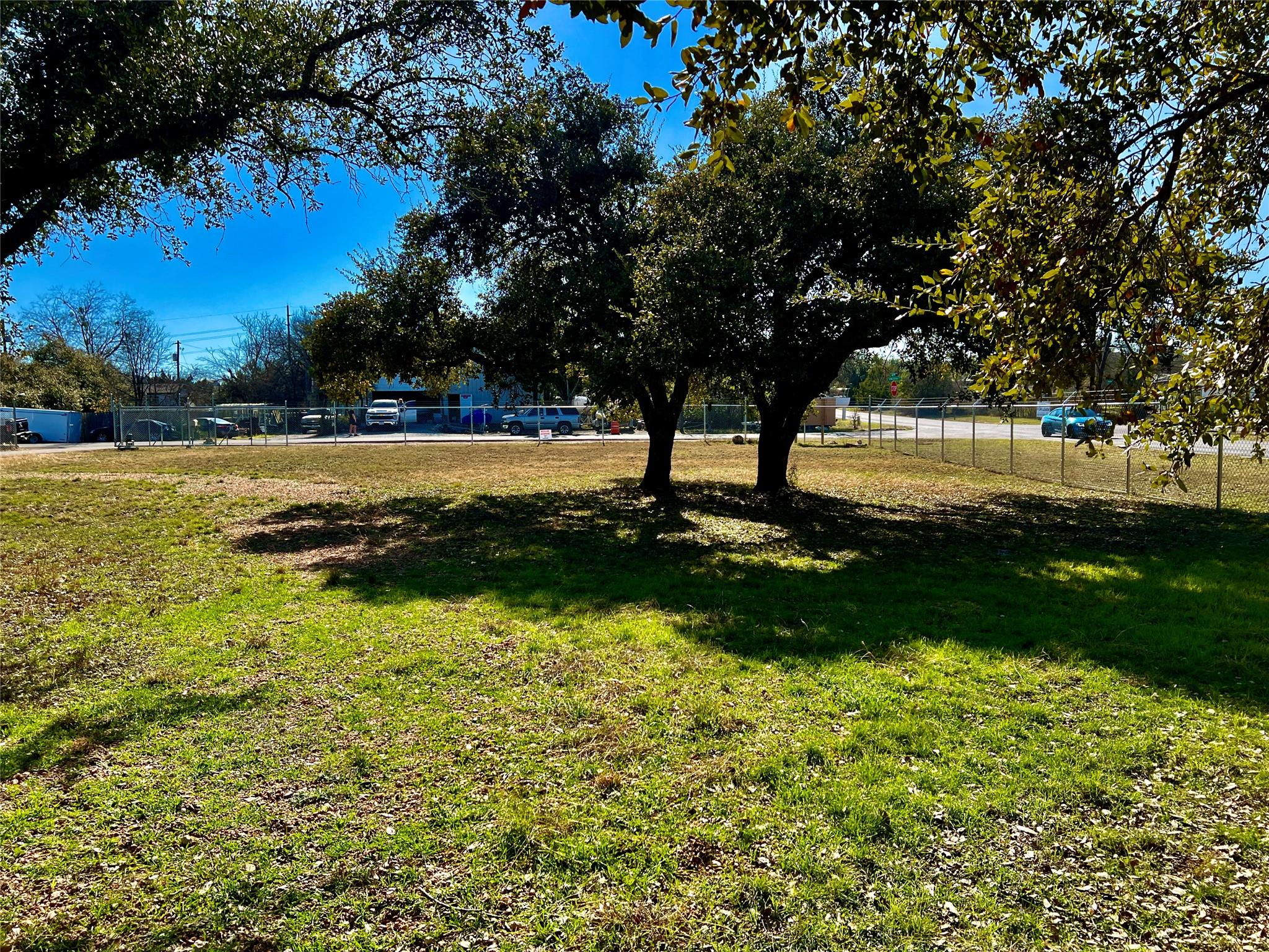 15608 Checotah Dr Property Photo 3