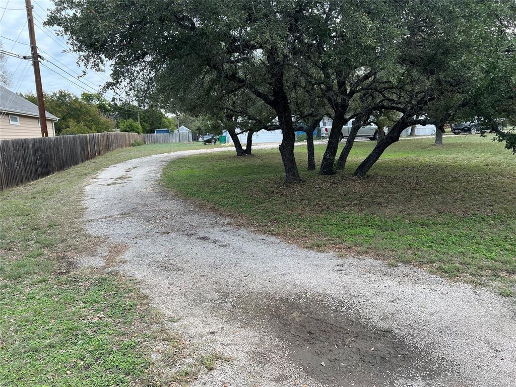 15608 Checotah Dr Property Photo 6