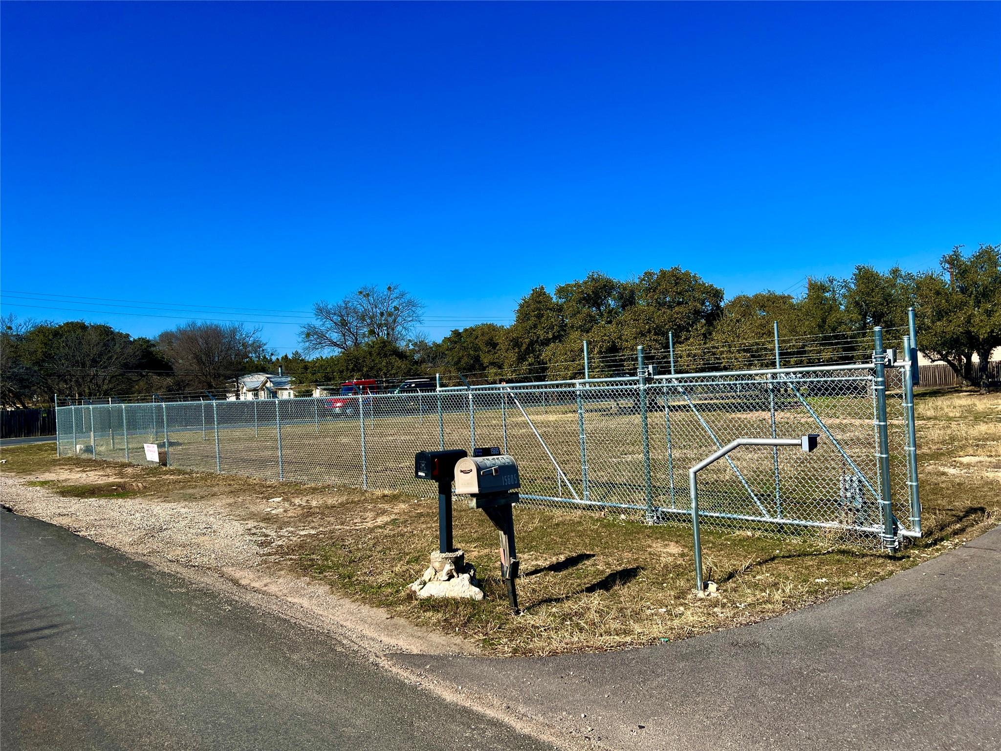 15608 Checotah Dr Property Photo 9