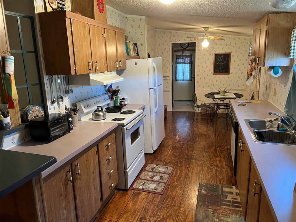 15608 Checotah Dr Property Photo 20