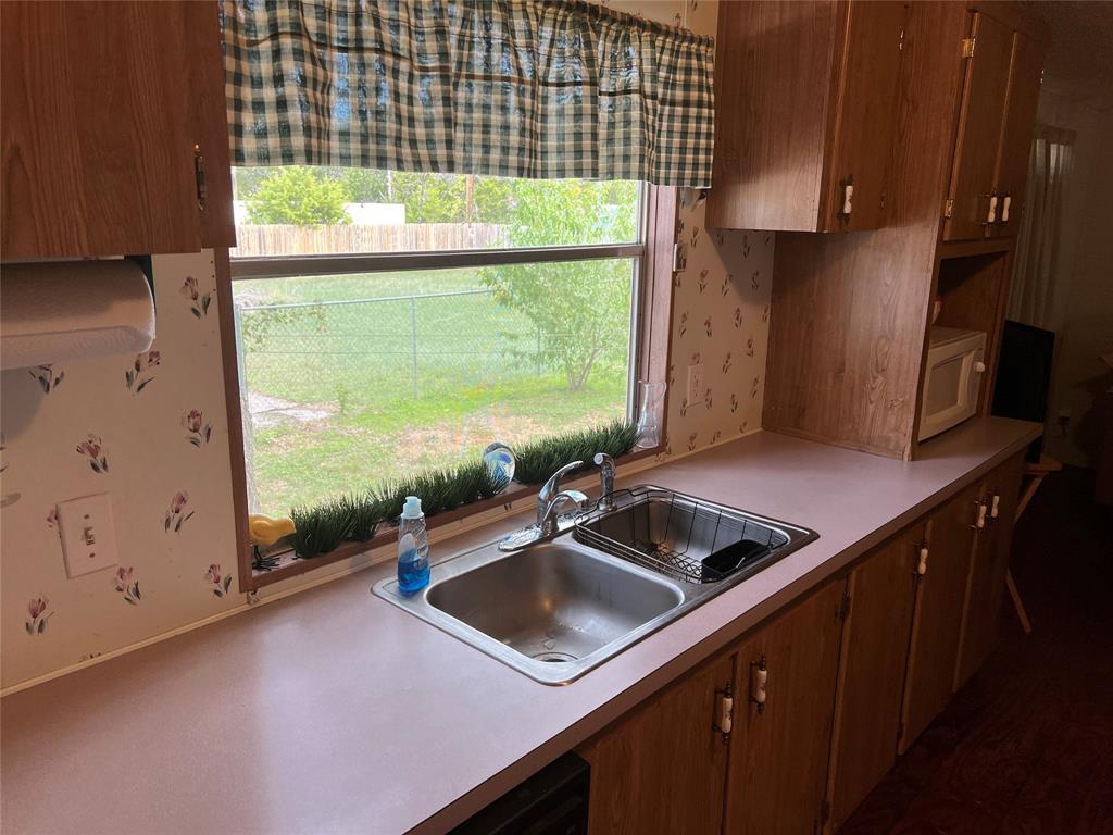 15608 Checotah Dr Property Photo 23