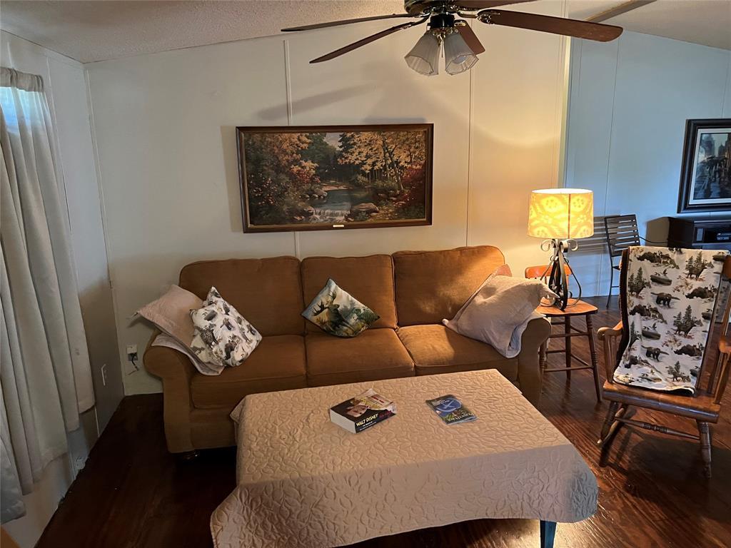 15608 Checotah Dr Property Photo 24