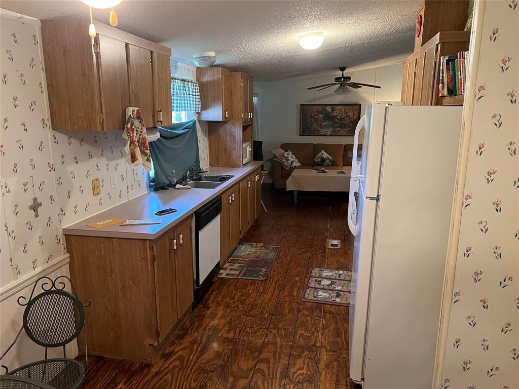 15608 Checotah Dr Property Photo 31