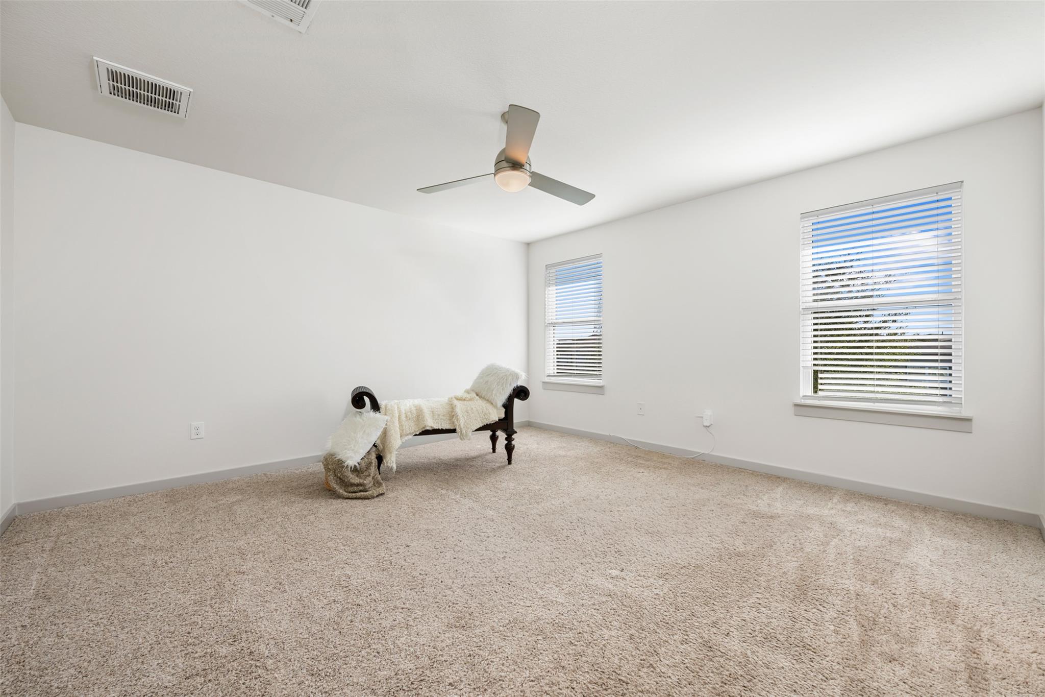 8301 Mimi Ln Property Photo 5