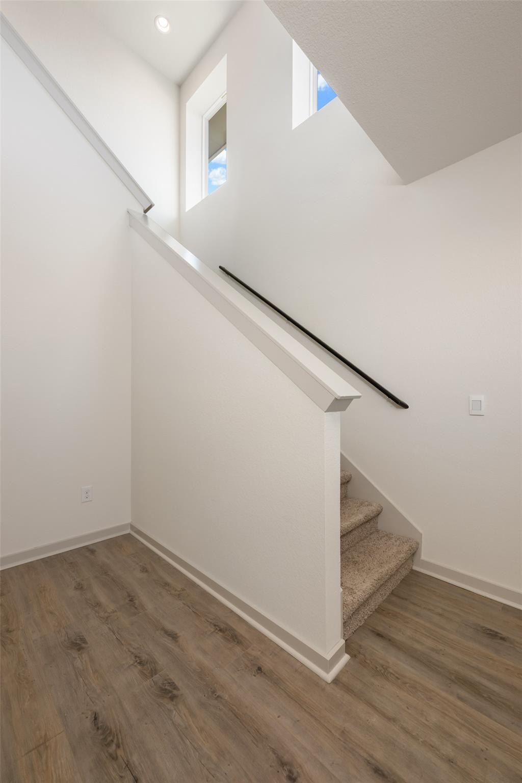 8301 Mimi Ln Property Photo 17
