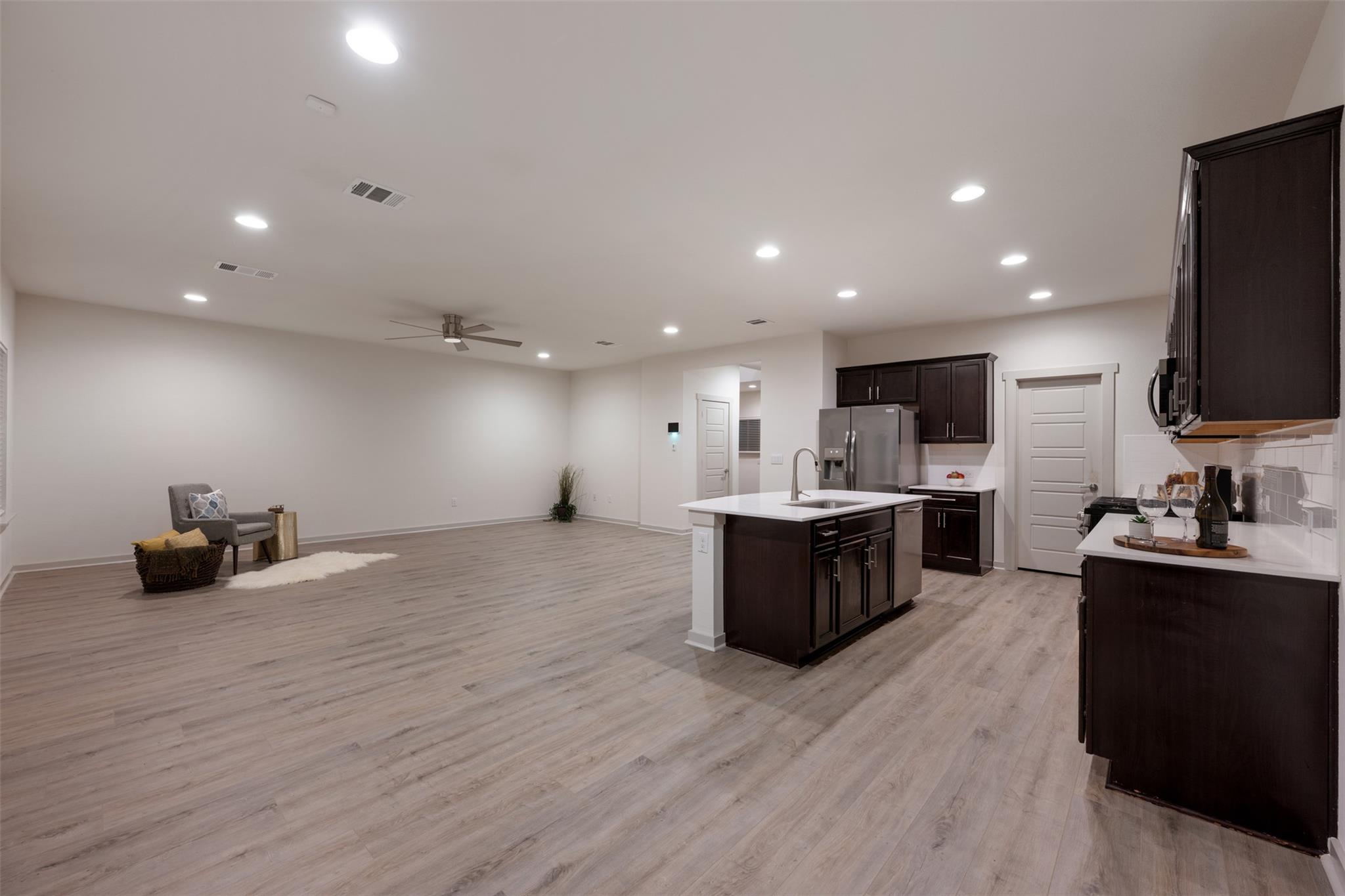 8301 Mimi Ln Property Photo 32