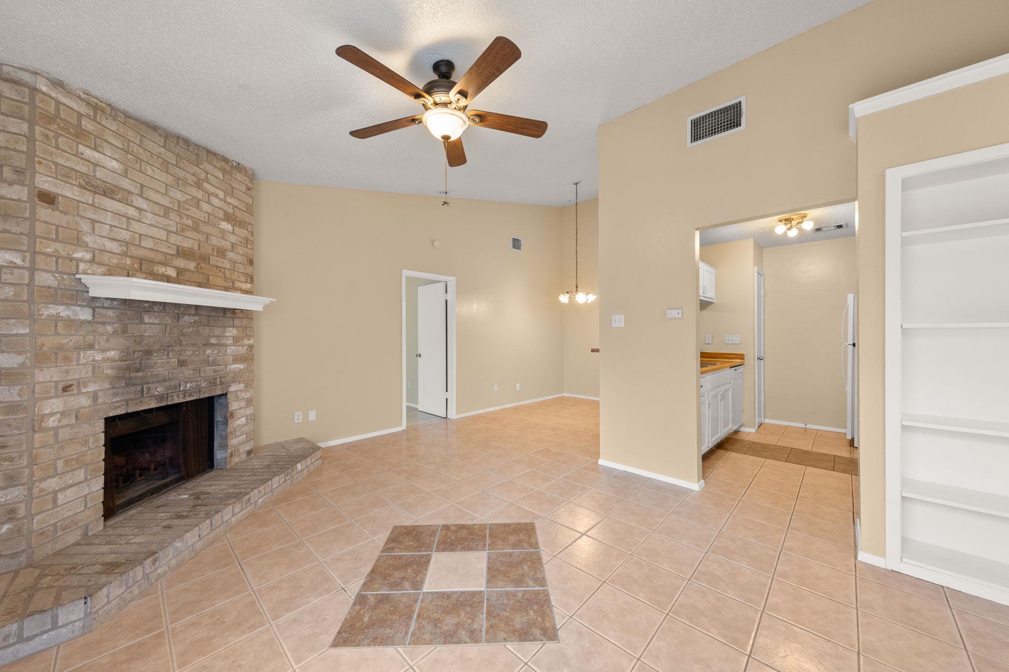 313 Greenlawn Blvd Property Photo 5
