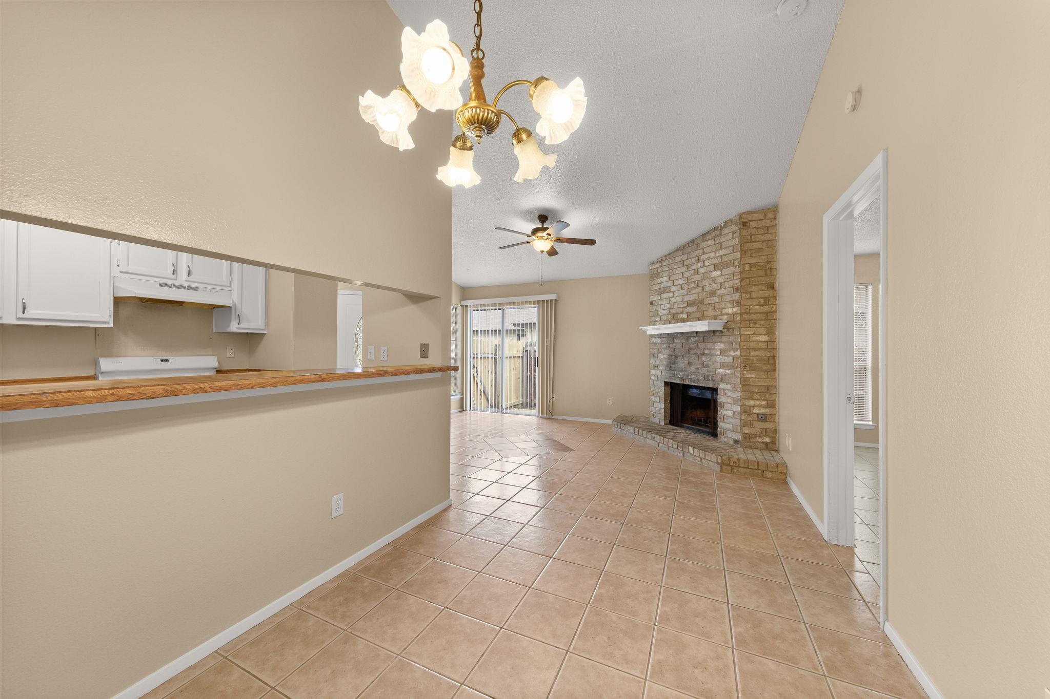 313 Greenlawn Blvd Property Photo 7