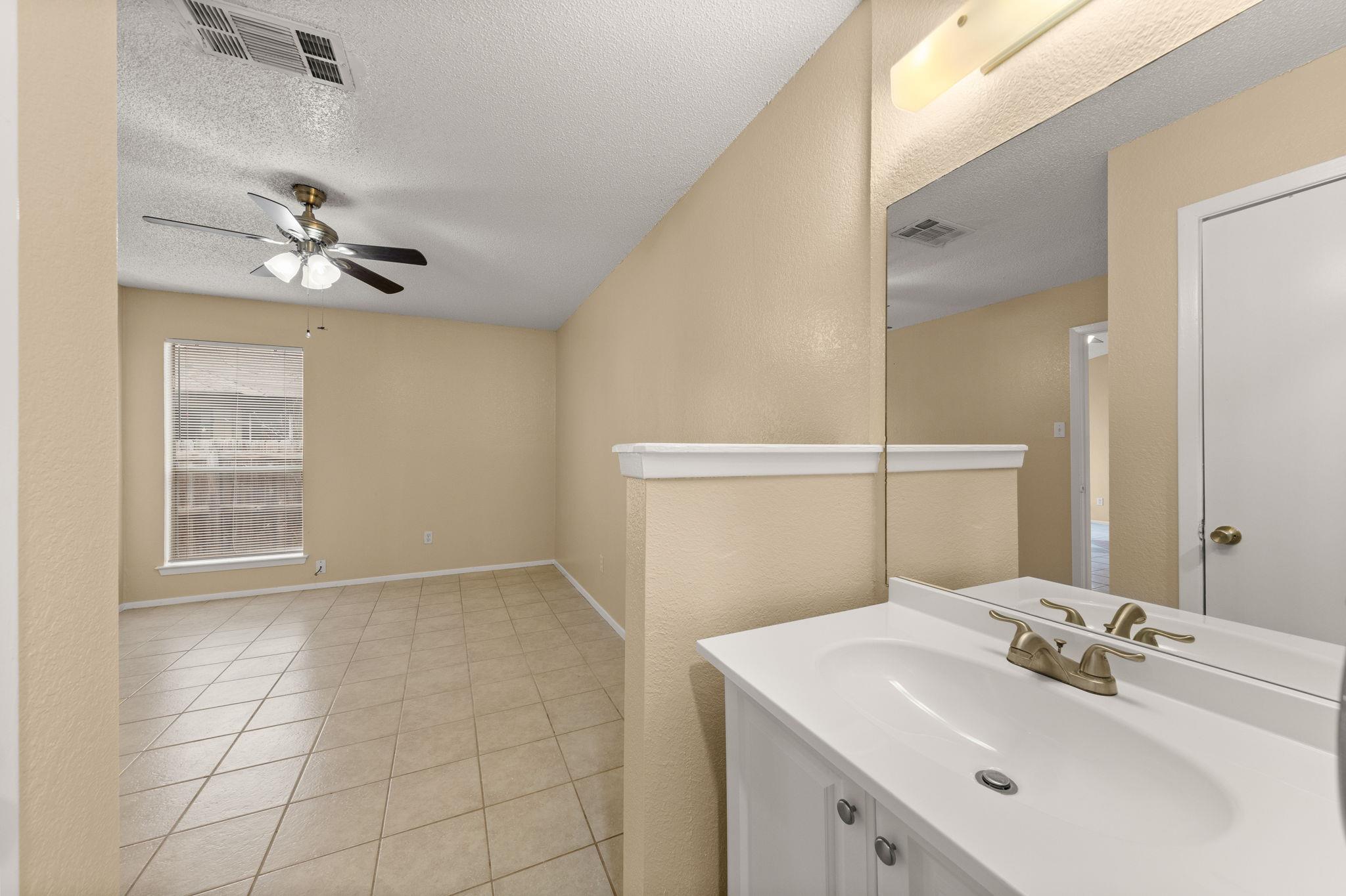 313 Greenlawn Blvd Property Photo 20