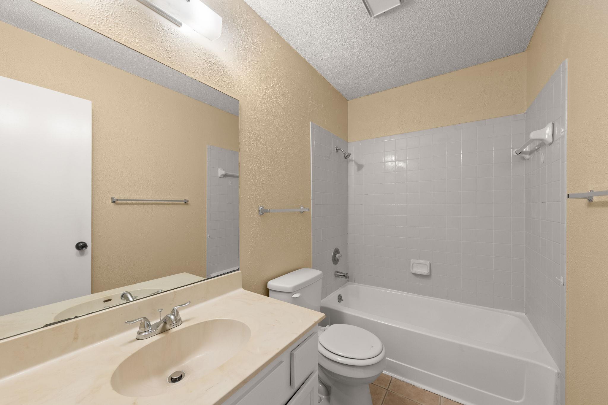 313 Greenlawn Blvd Property Photo 26