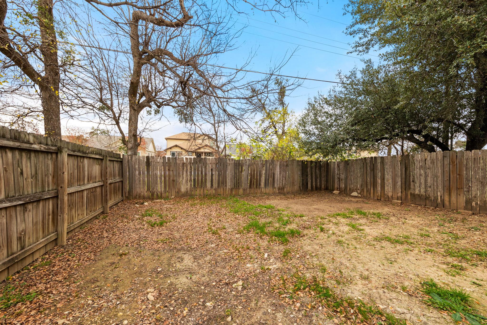 313 Greenlawn Blvd Property Photo 29