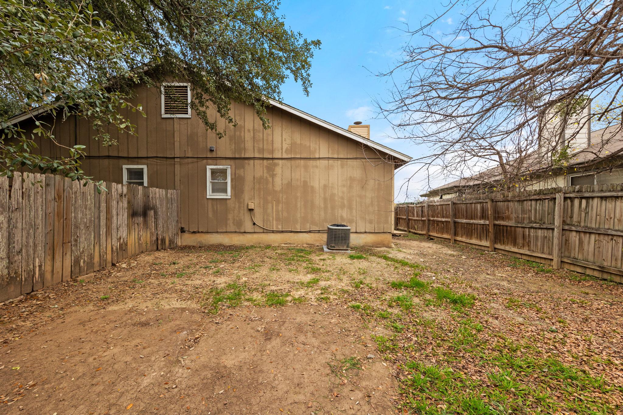 313 Greenlawn Blvd Property Photo 31