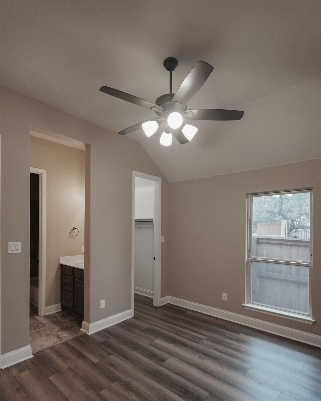 201 Pisa Ln Property Photo 9