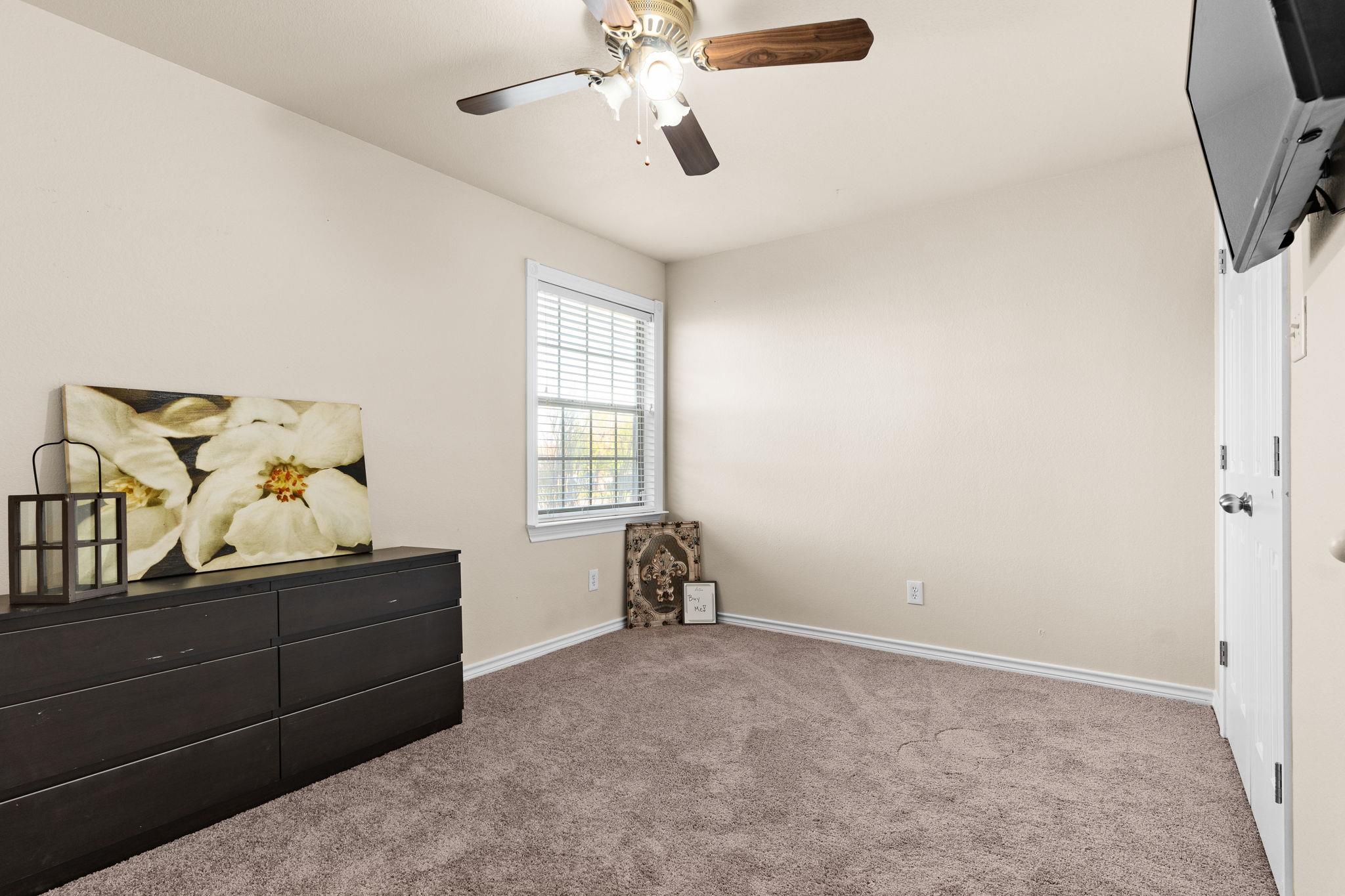 10 Saul St Property Photo 28