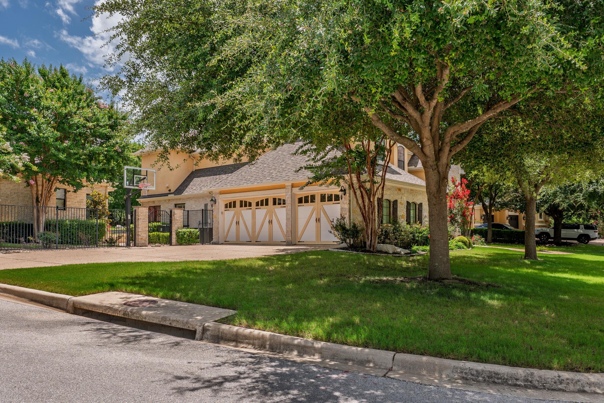 1005 Lakewood Hills Ter Property Photo 4
