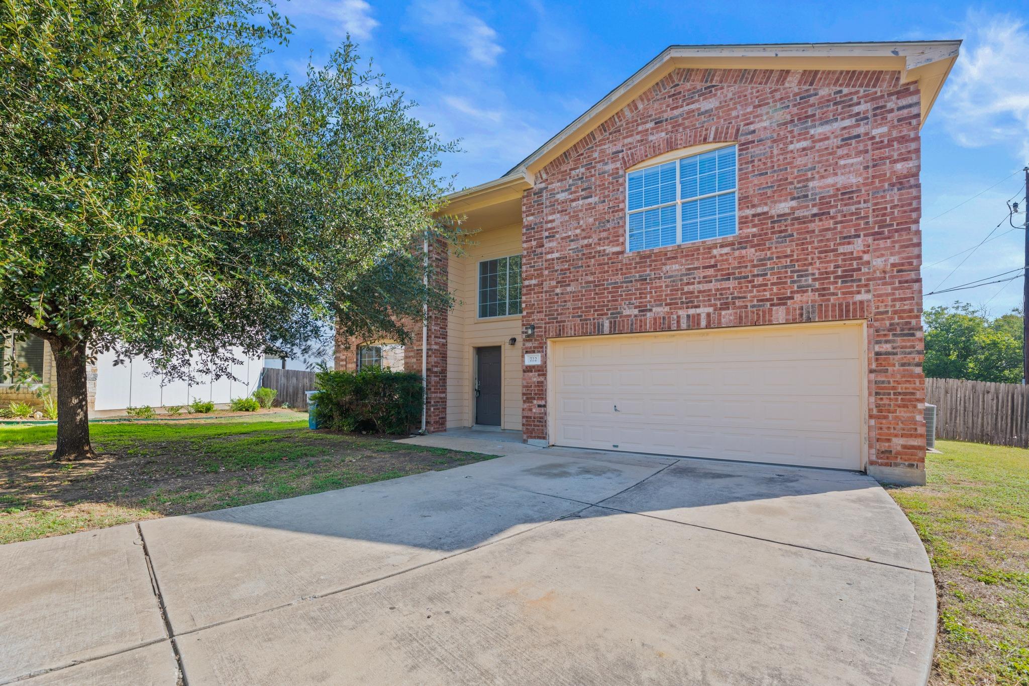 722 Lavaca Loop Property Photo 1
