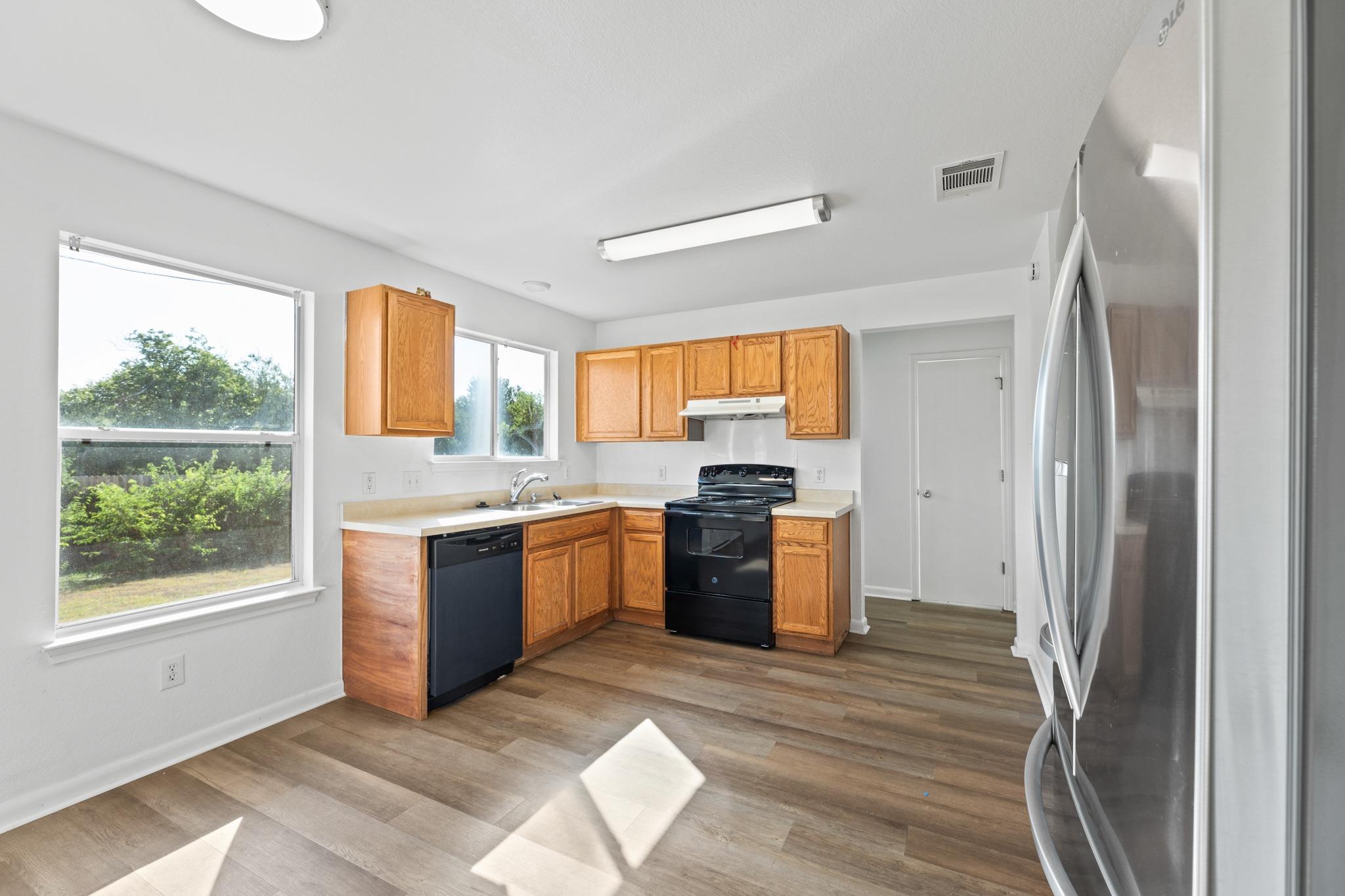 722 Lavaca Loop Property Photo 11